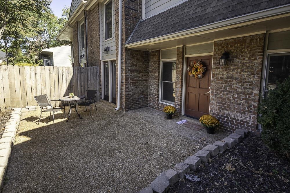 698 Hotchkiss Blvd Property Photo 1