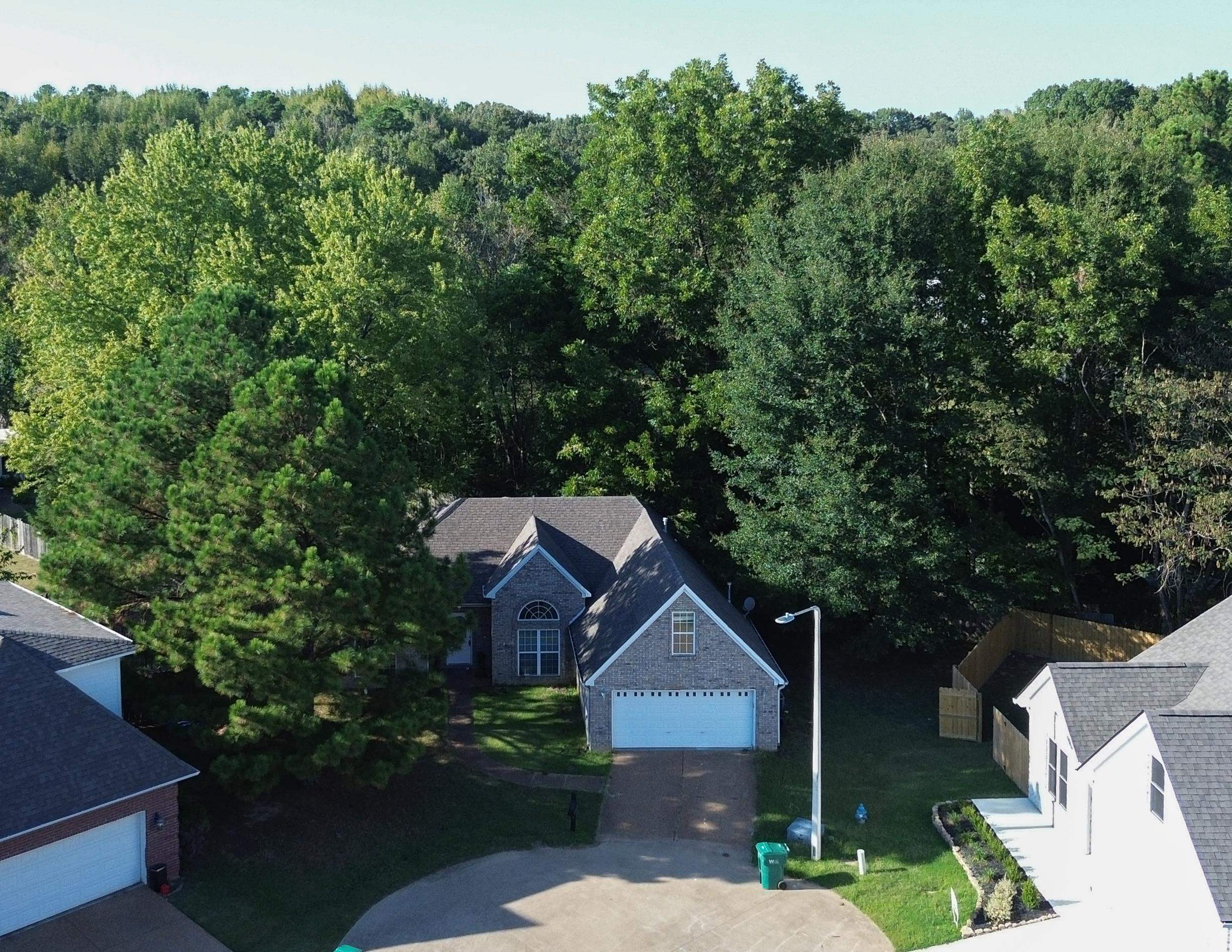 23 Weatherstone Dr Property Photo 5