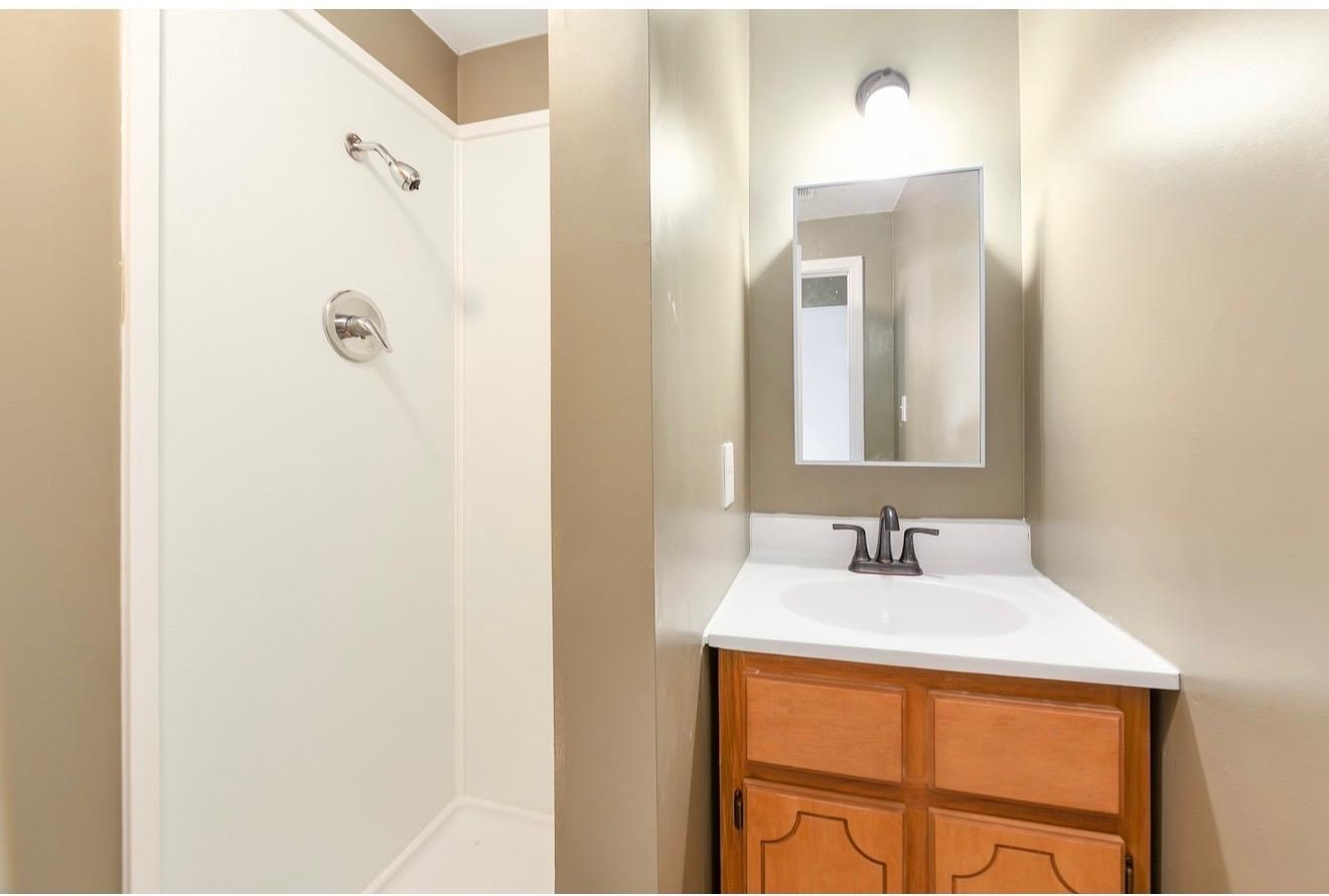 115 Carson St Property Photo 14