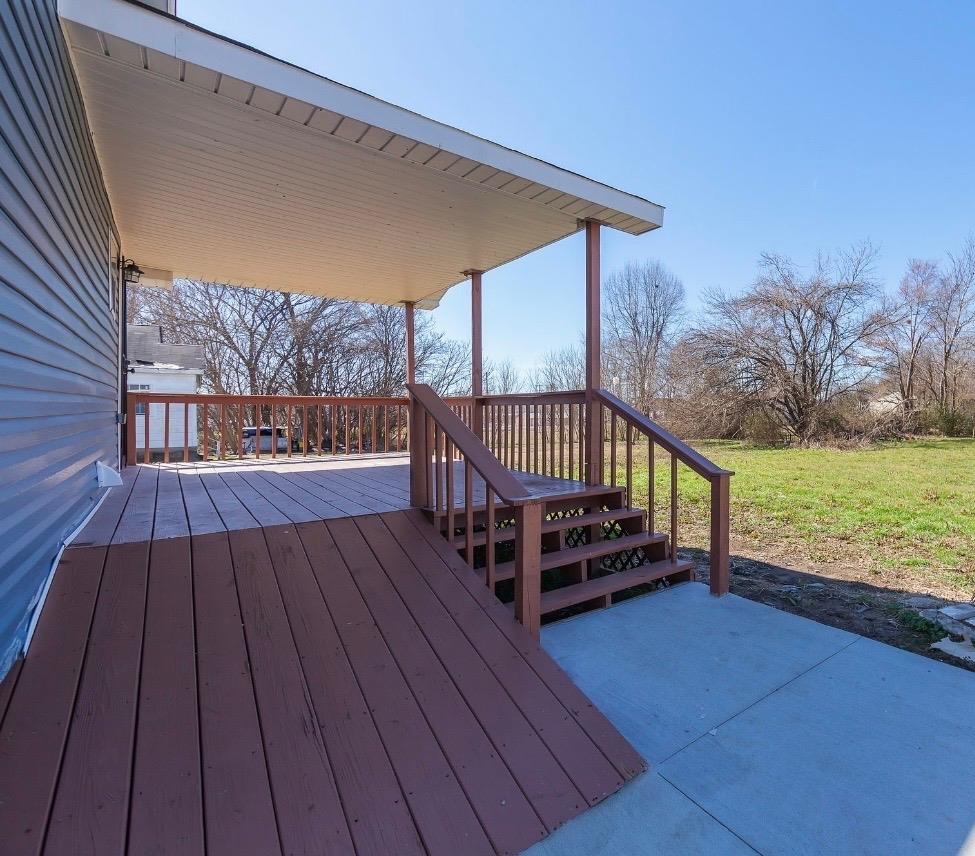 115 Carson St Property Photo 26