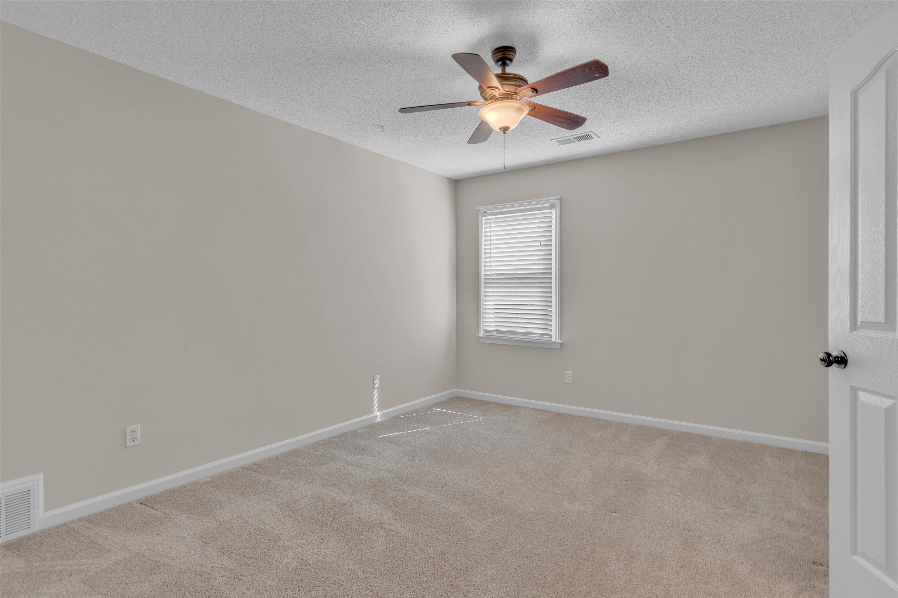 515 Whitney Way Property Photo 26