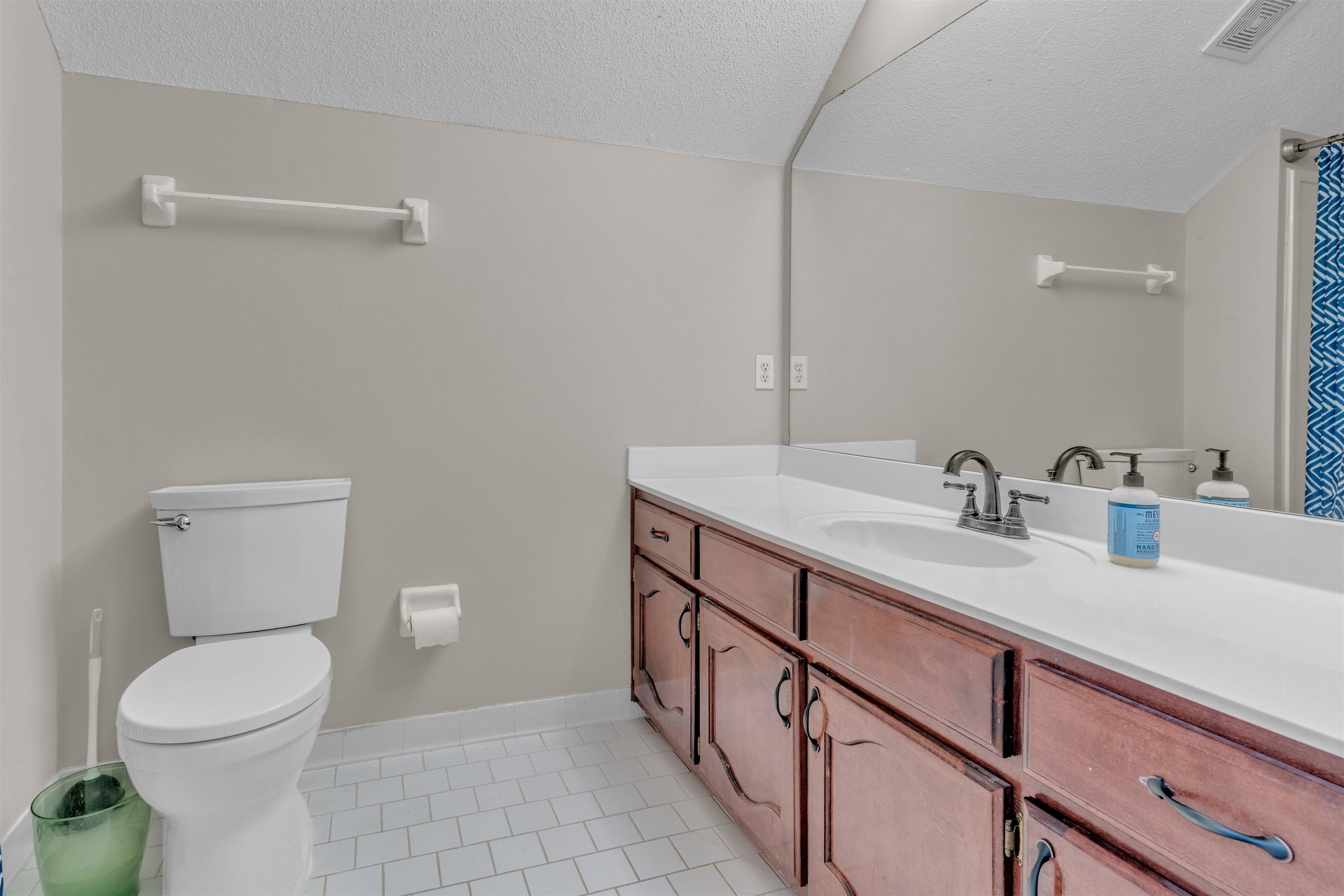 515 Whitney Way Property Photo 27