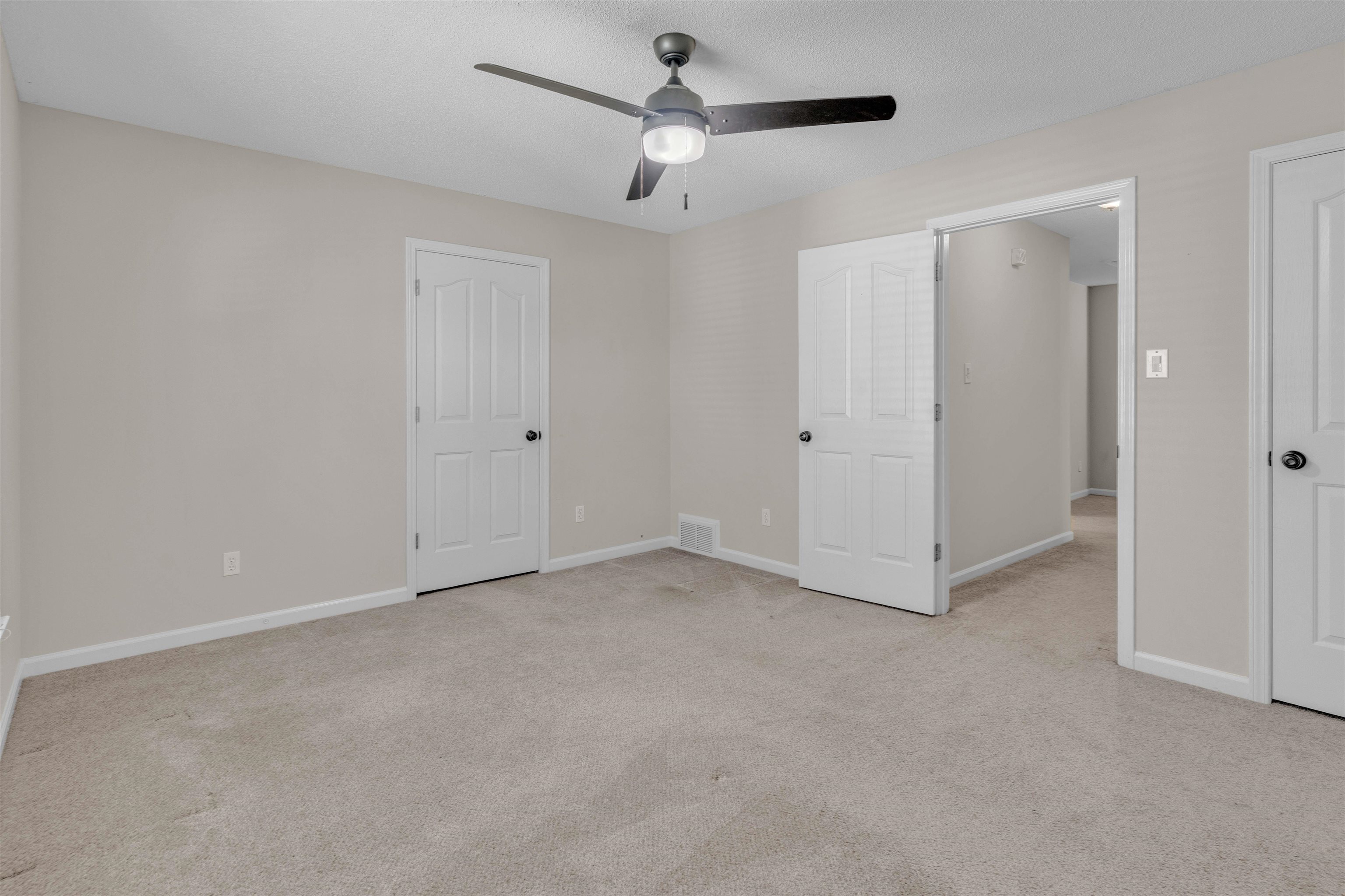 515 Whitney Way Property Photo 31
