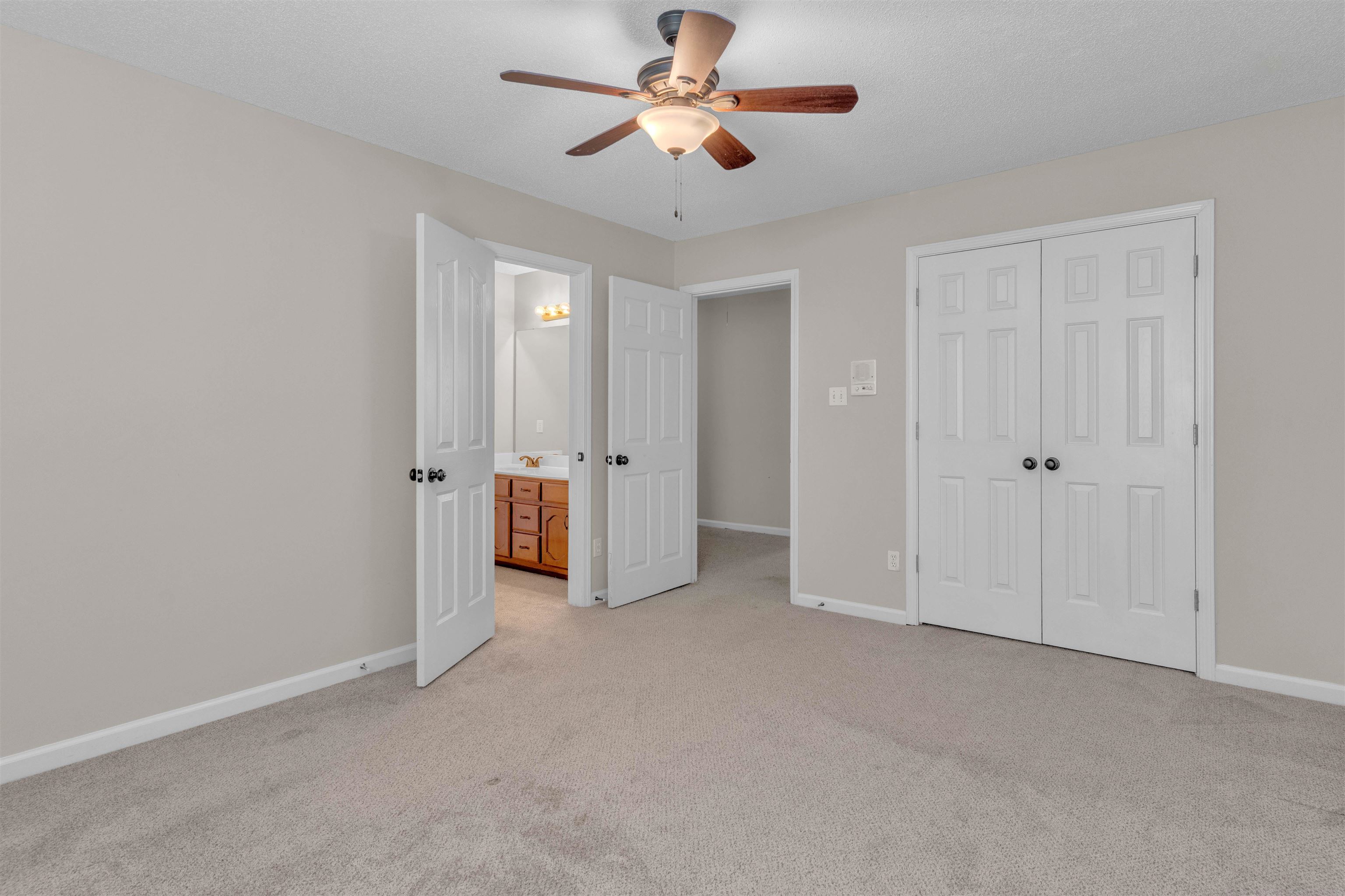 515 Whitney Way Property Photo 33