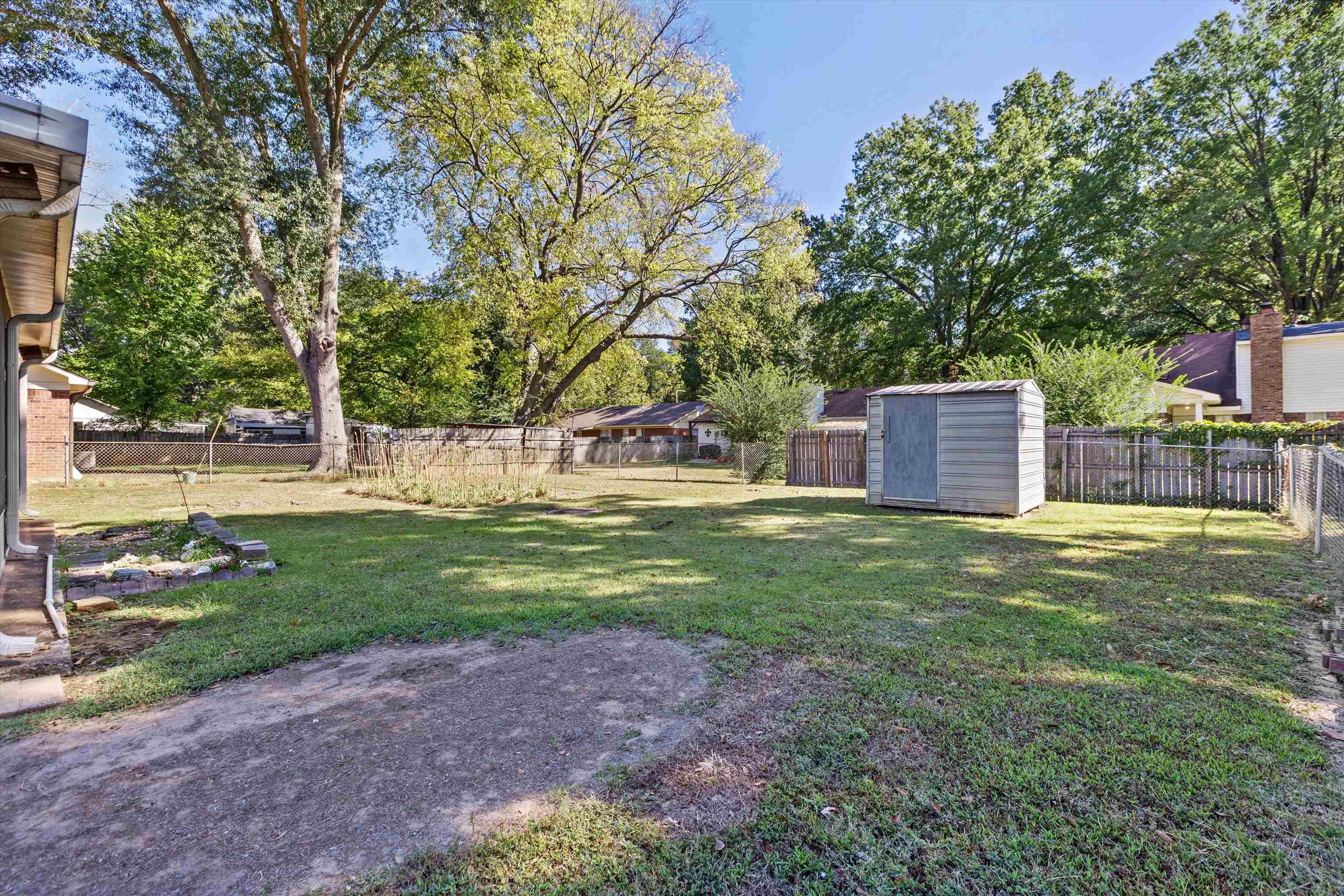 1250 Thrushcross Cv Property Photo 23
