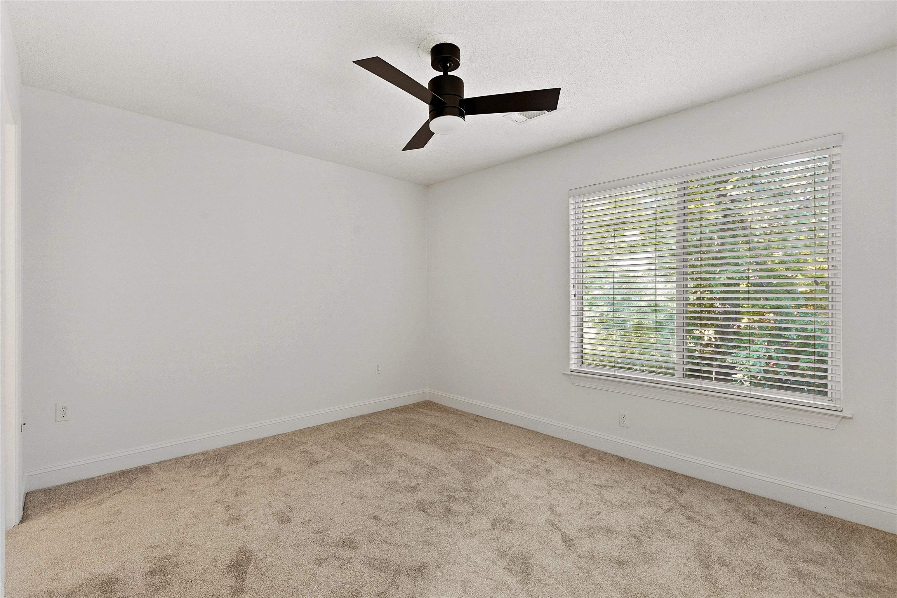 7455 S Germantown Sq Property Photo 20