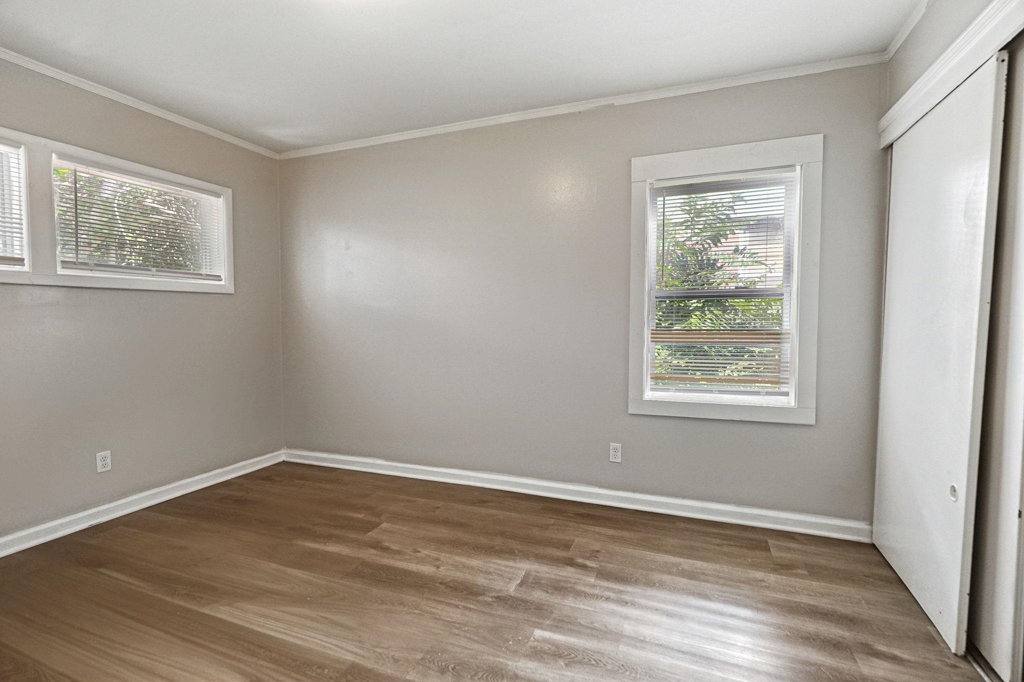 1261 Wedgewood St Property Photo 15