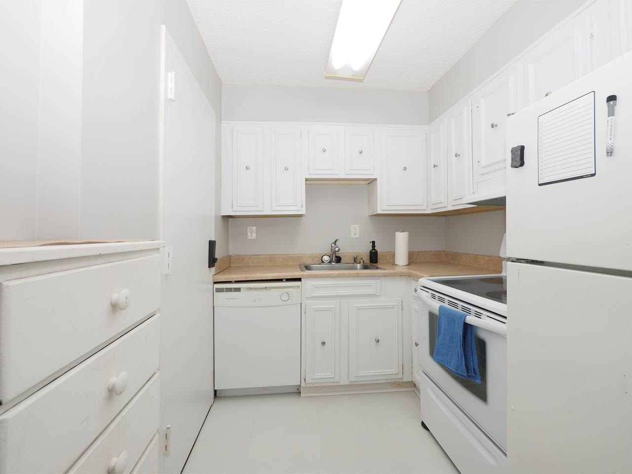 232 S Highland St 505 Property Photo 4