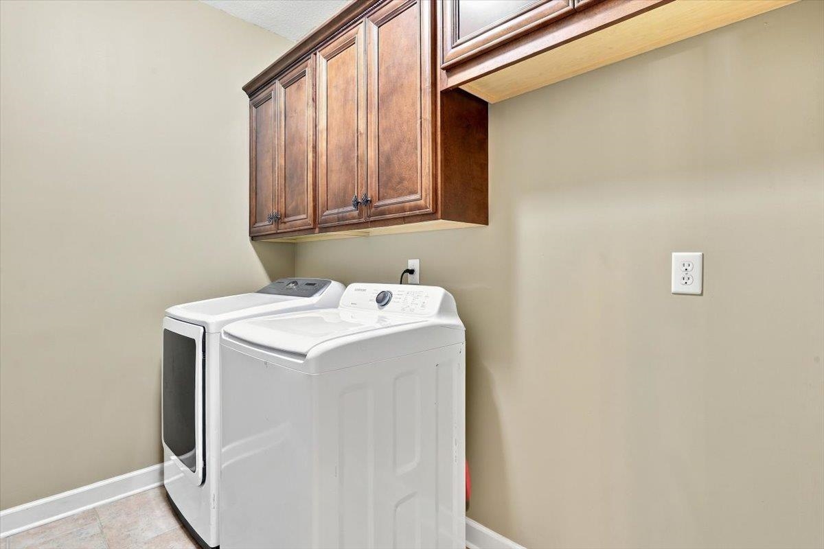 6023 Windsor Oak Dr Property Photo 16