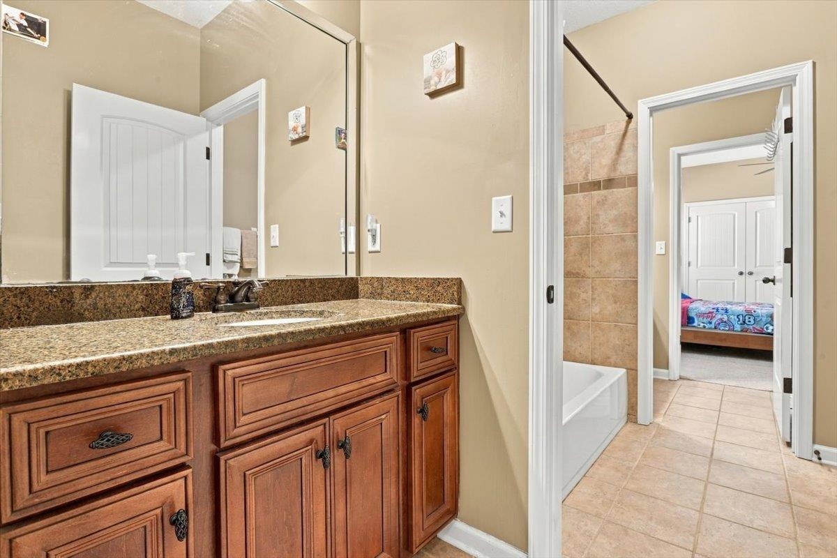 6023 Windsor Oak Dr Property Photo 18