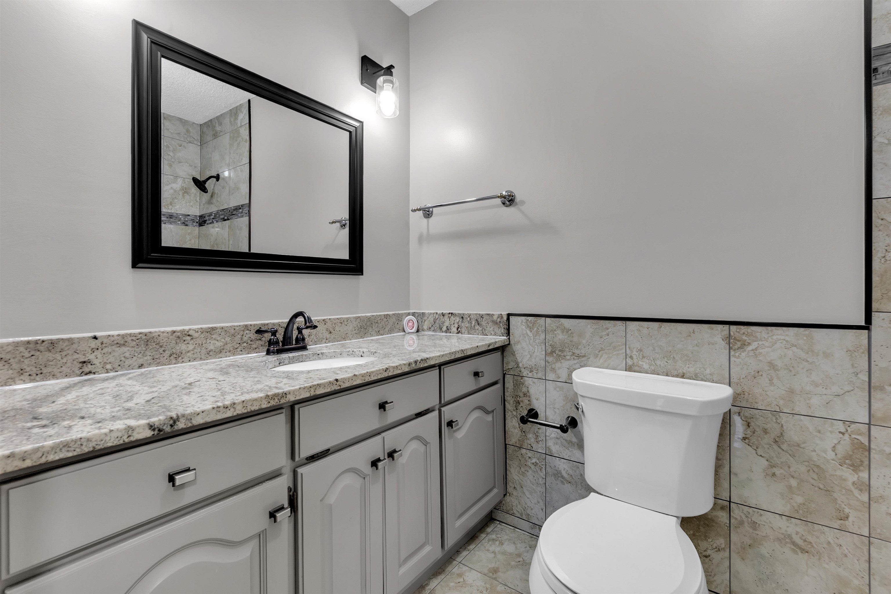 8600 Edney Ridge Dr Property Photo 8