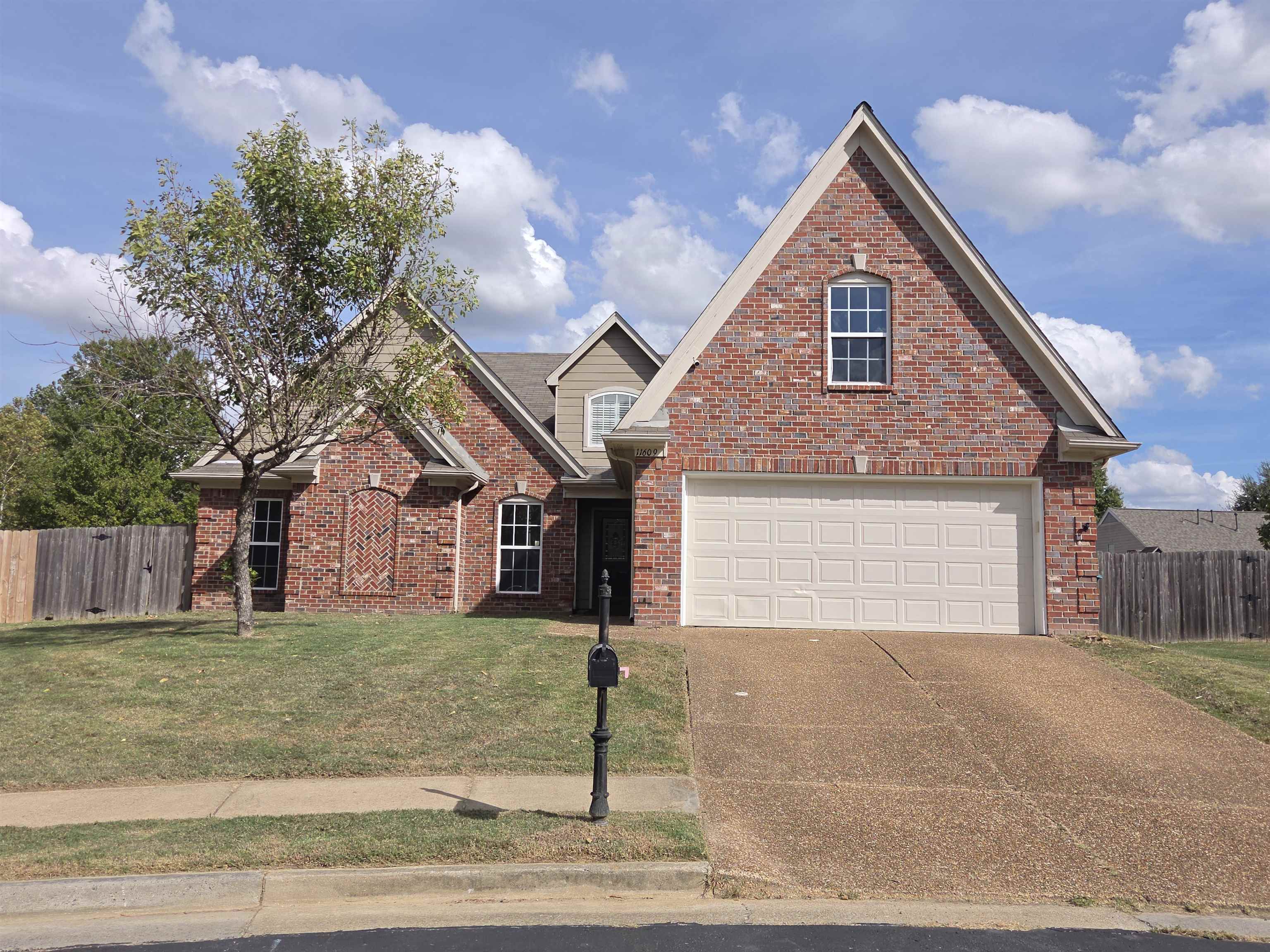 11609 Milton Ridge Cv Property Photo 1