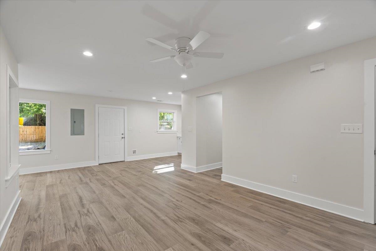3598 Gillie St Property Photo 4