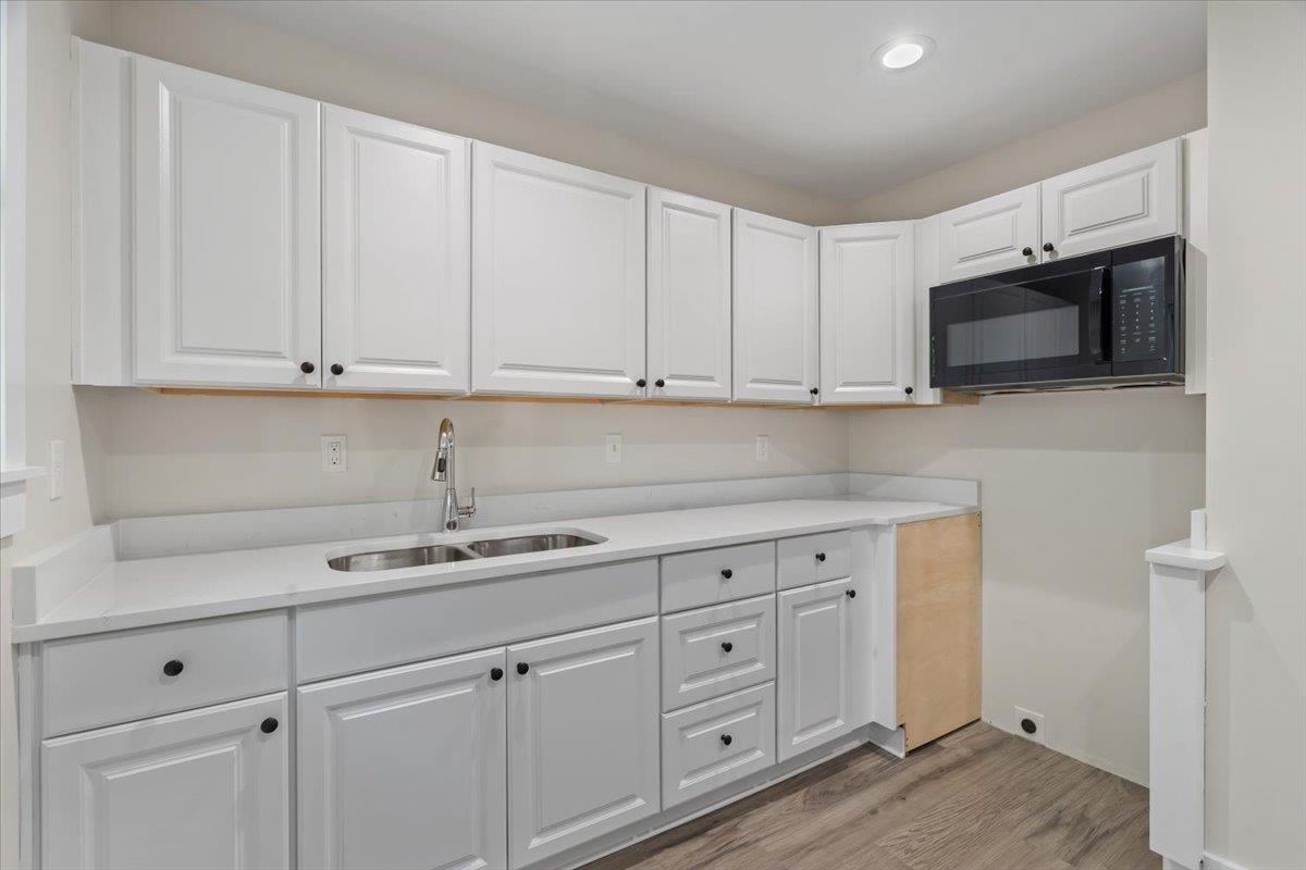 3598 Gillie St Property Photo 6