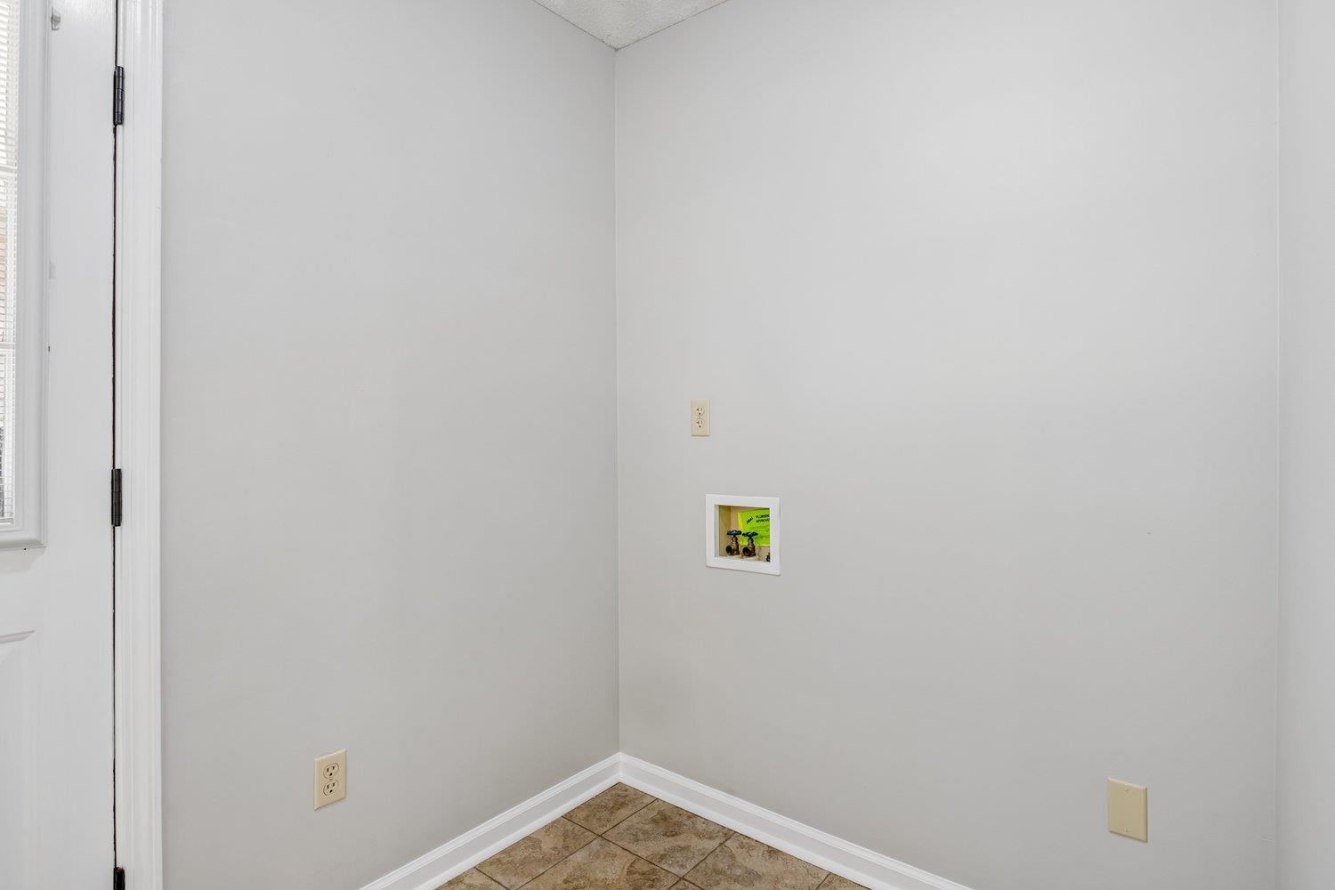 9465 Pleasant Ridge Rd Property Photo 24