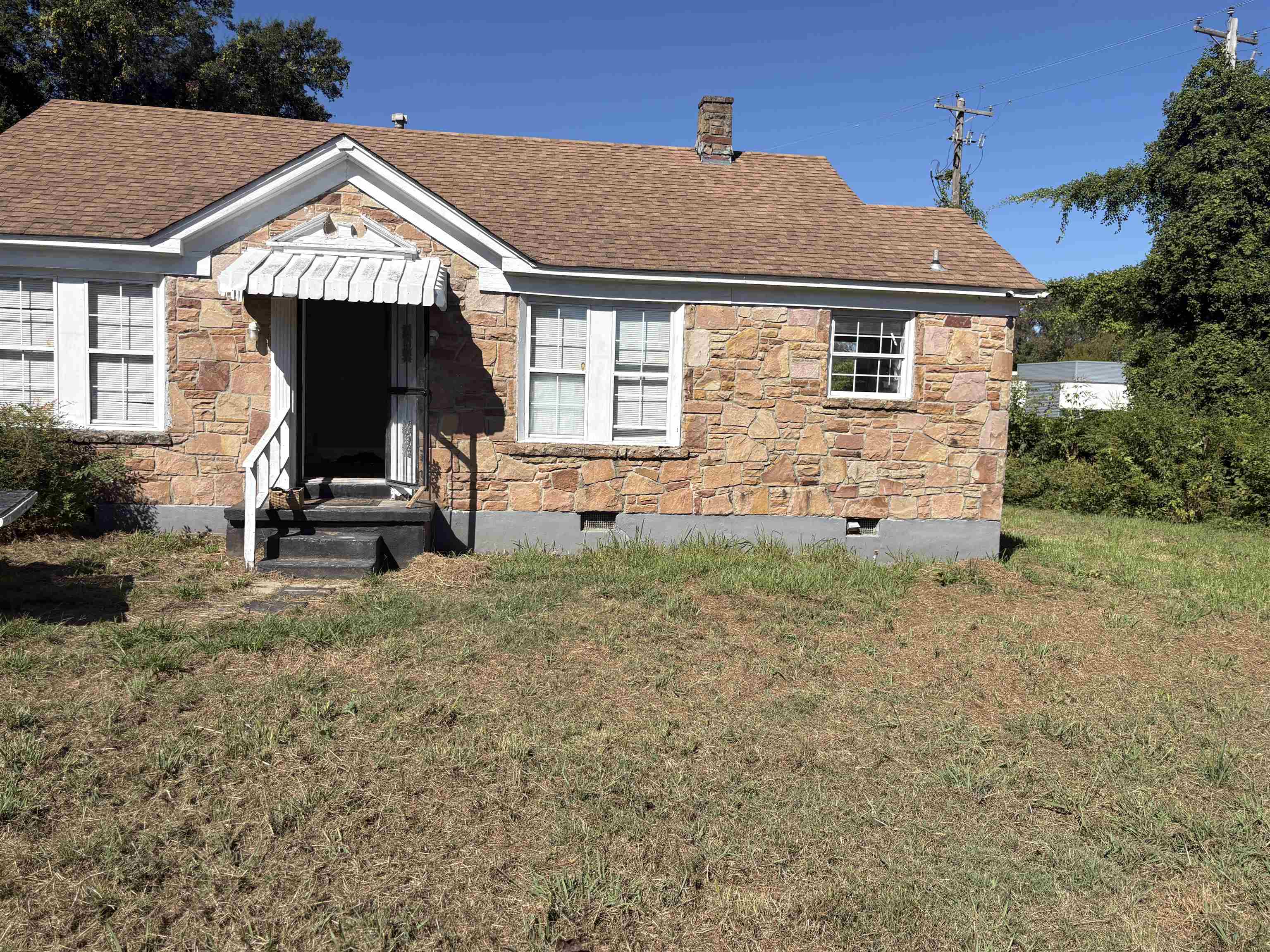 3315 Thomas St Property Photo 1