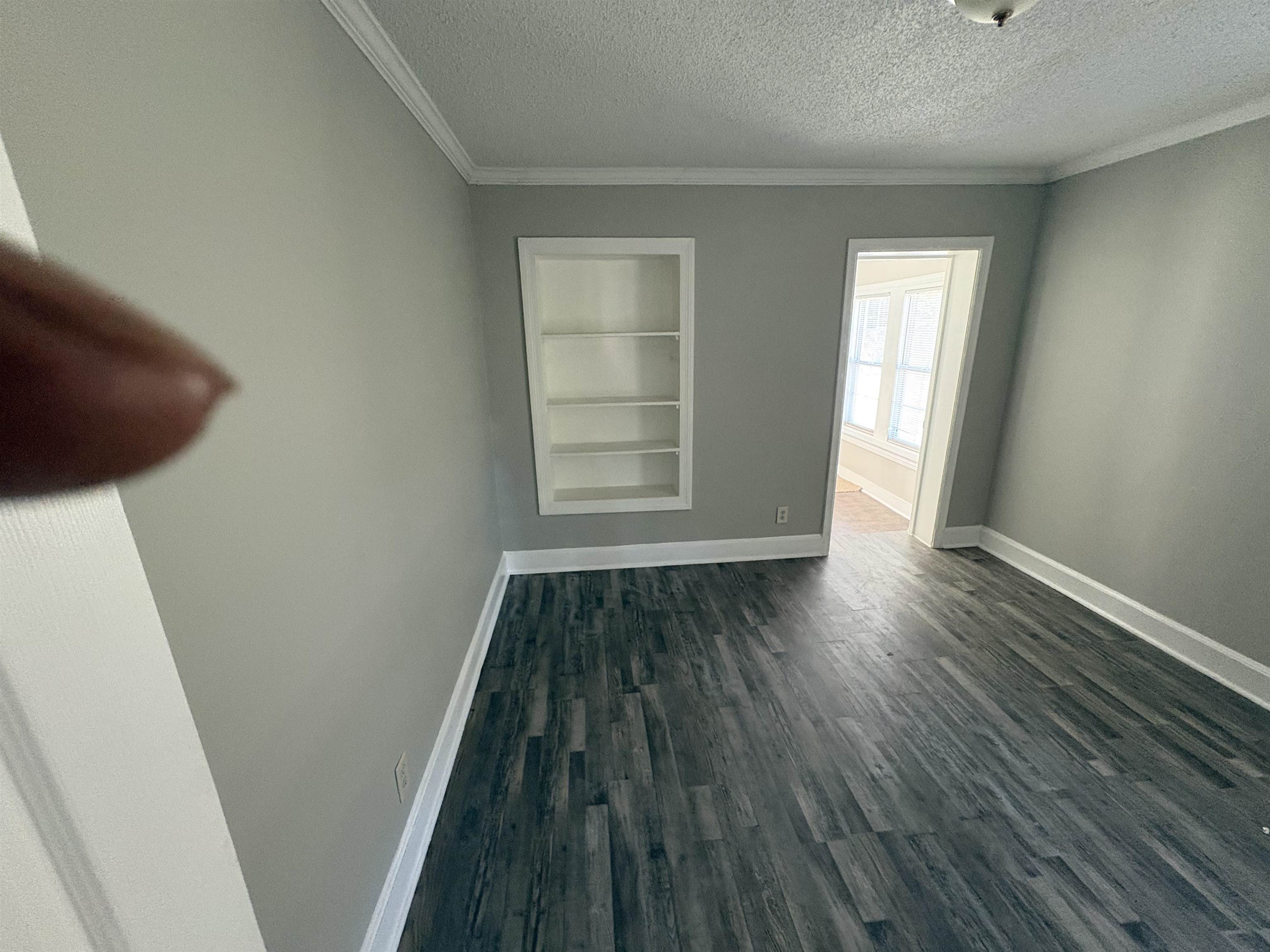 3315 Thomas St Property Photo 2