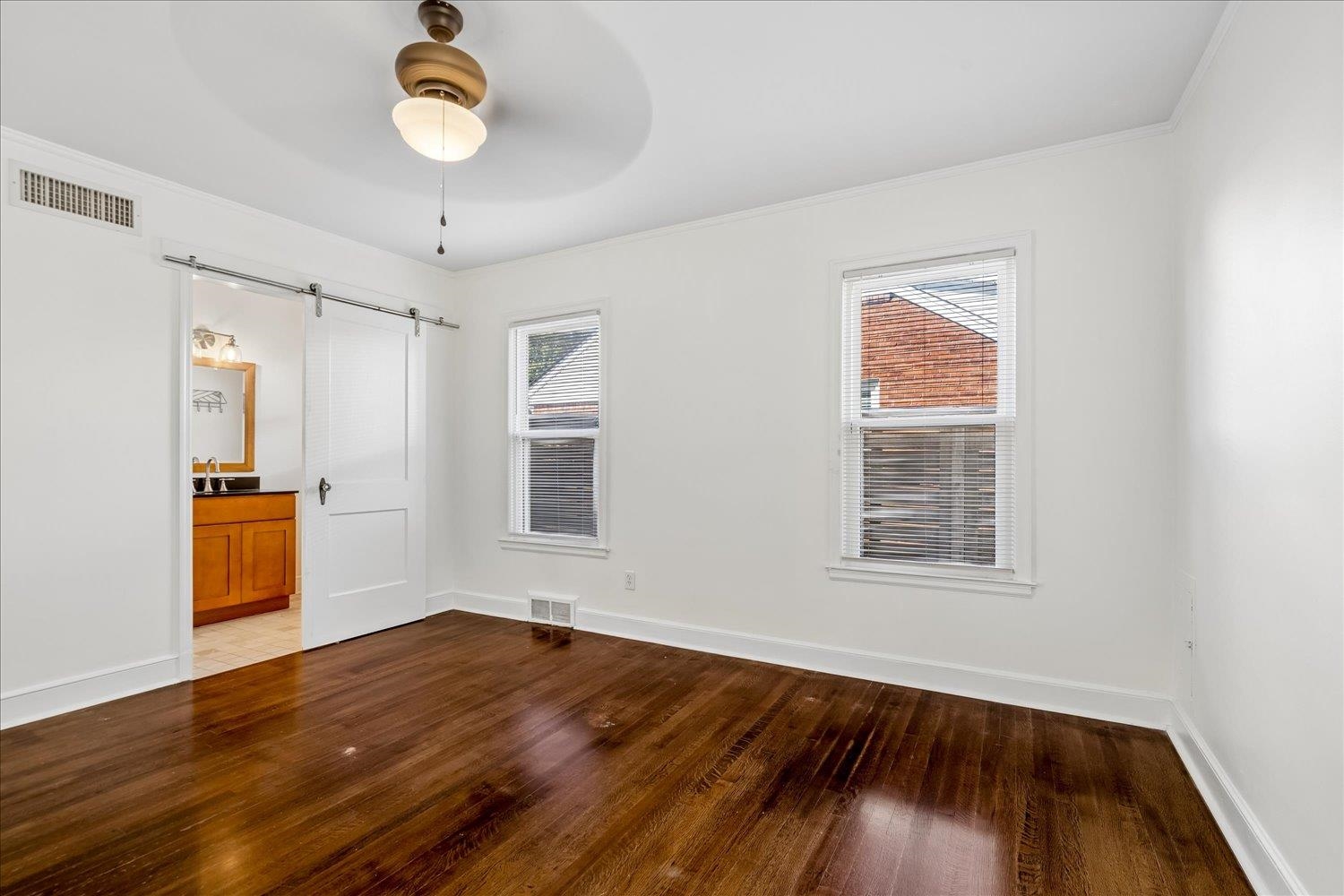3576 Charleswood Ave Property Photo 15