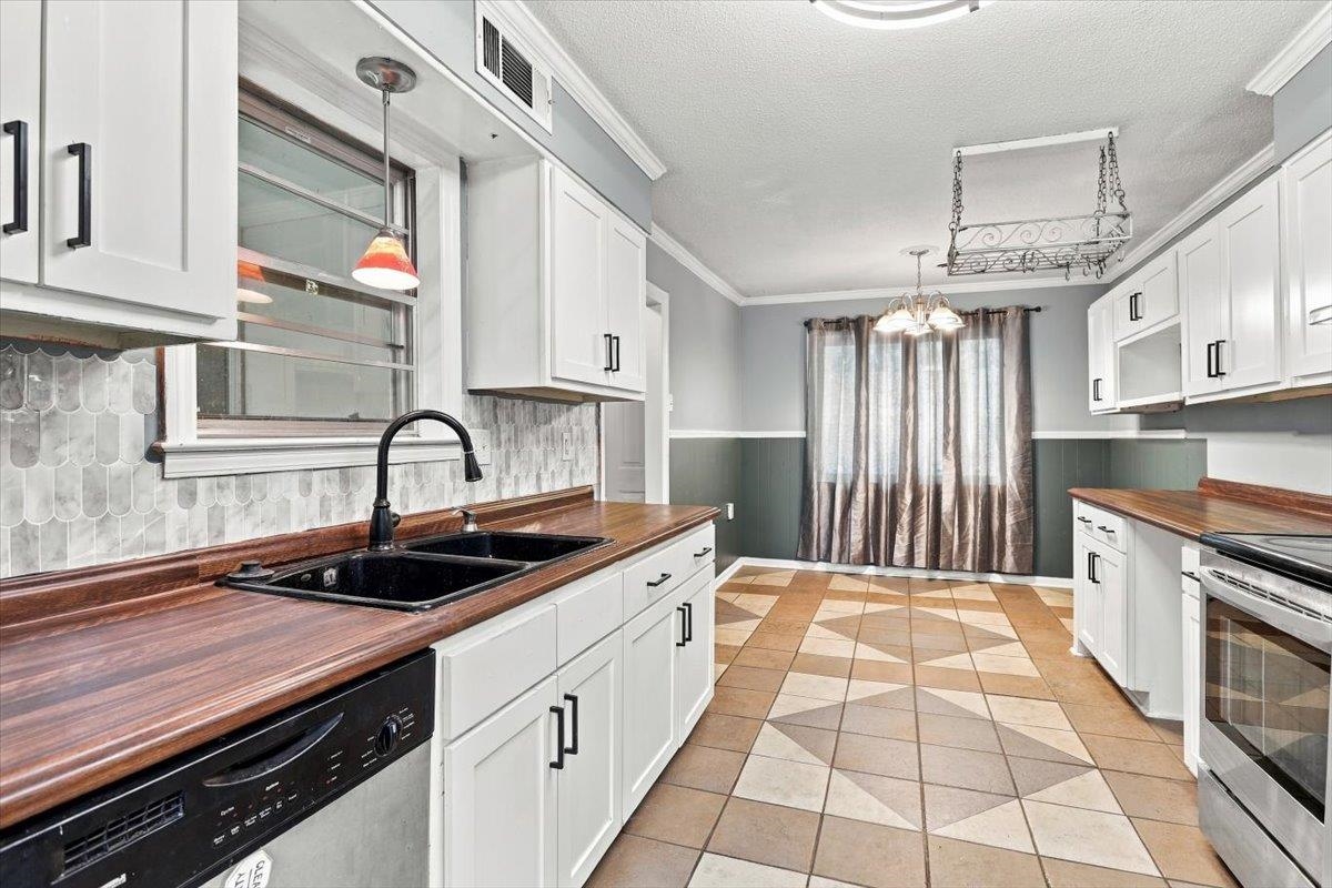6378 Cheshire Cv Property Photo 7