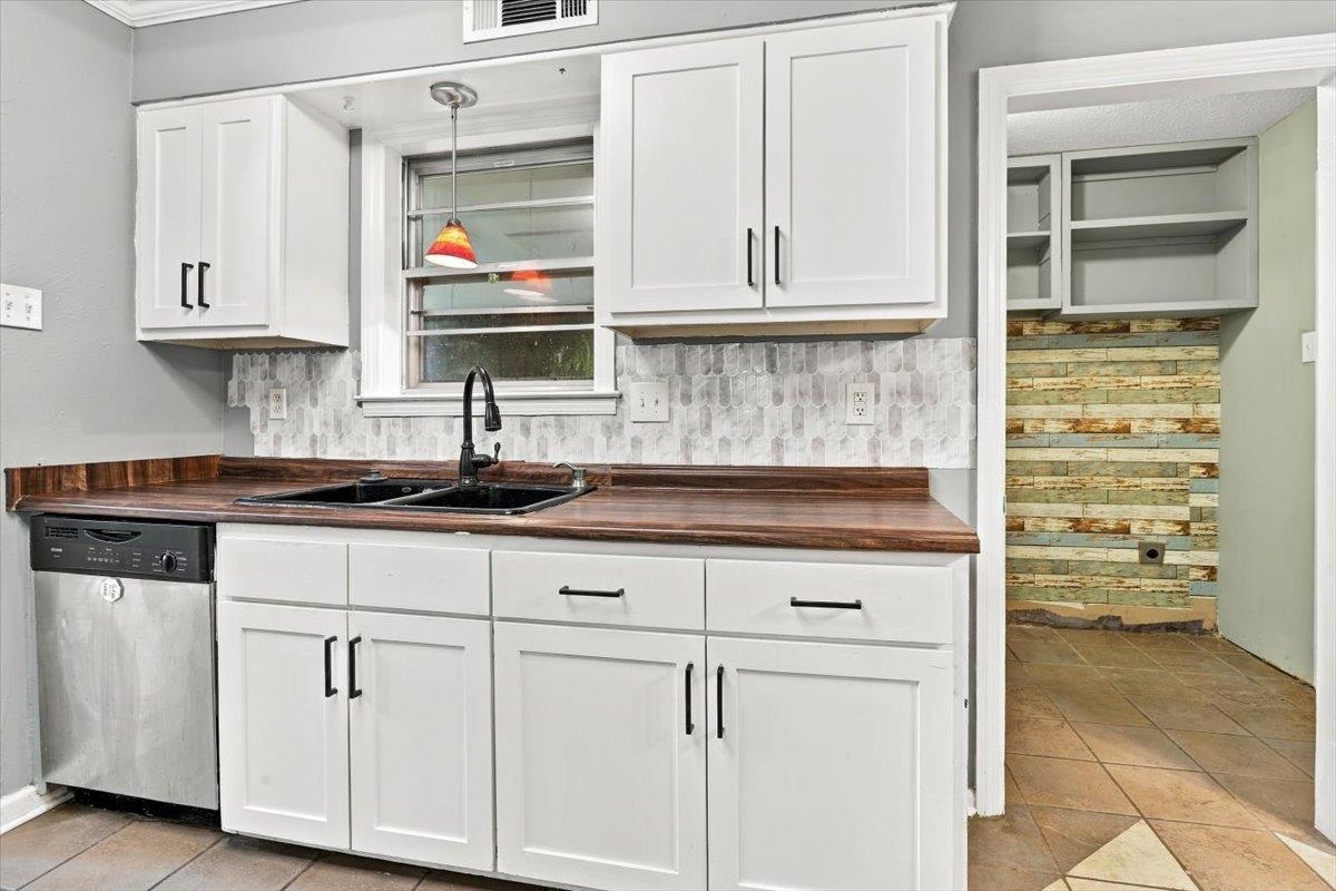 6378 Cheshire Cv Property Photo 9