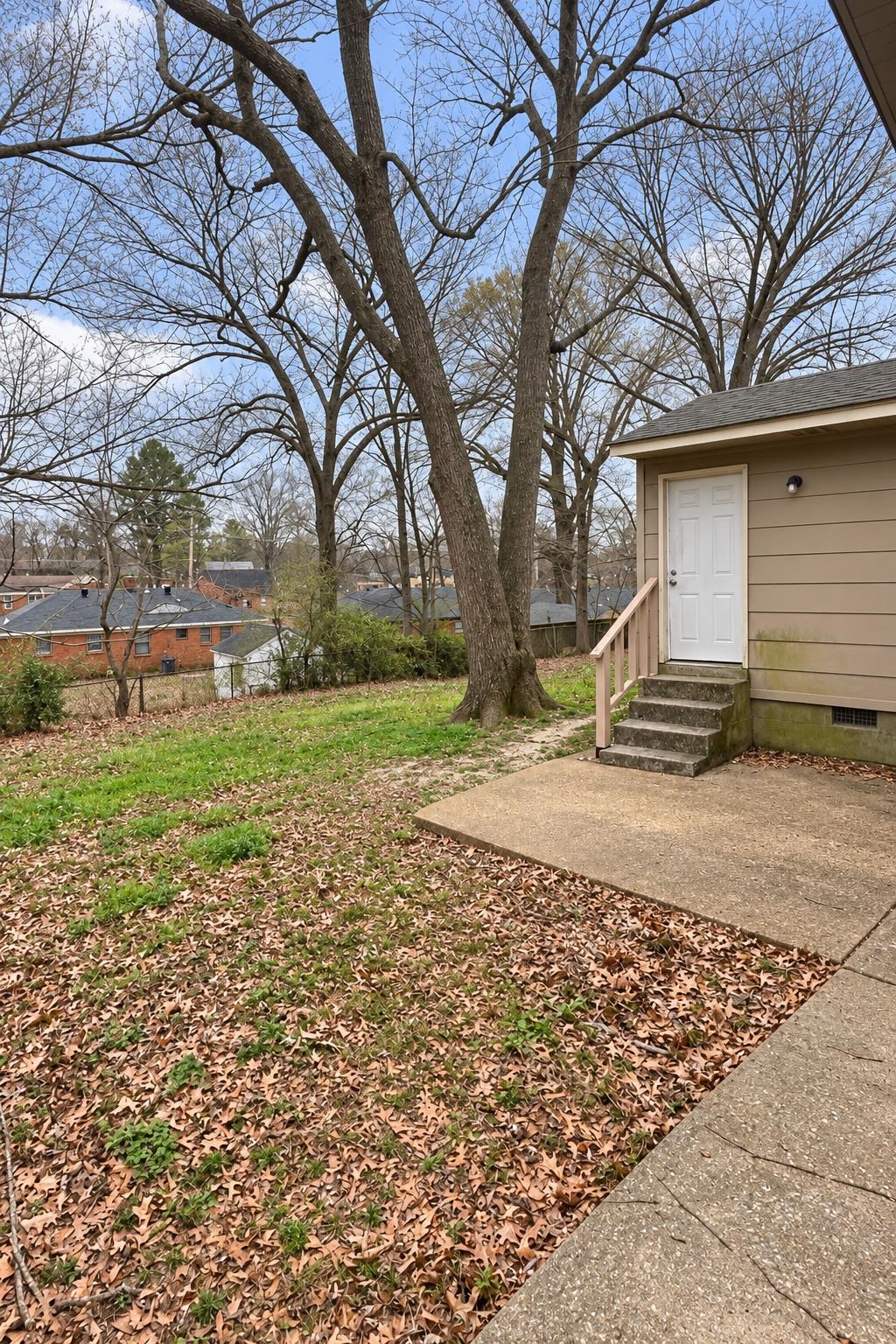 4244 Coventry Dr Property Photo 3