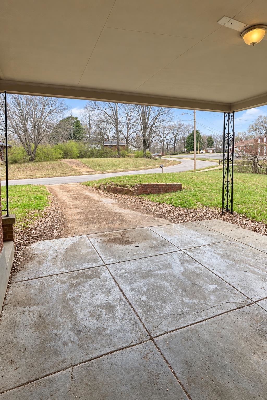 4244 Coventry Dr Property Photo 5
