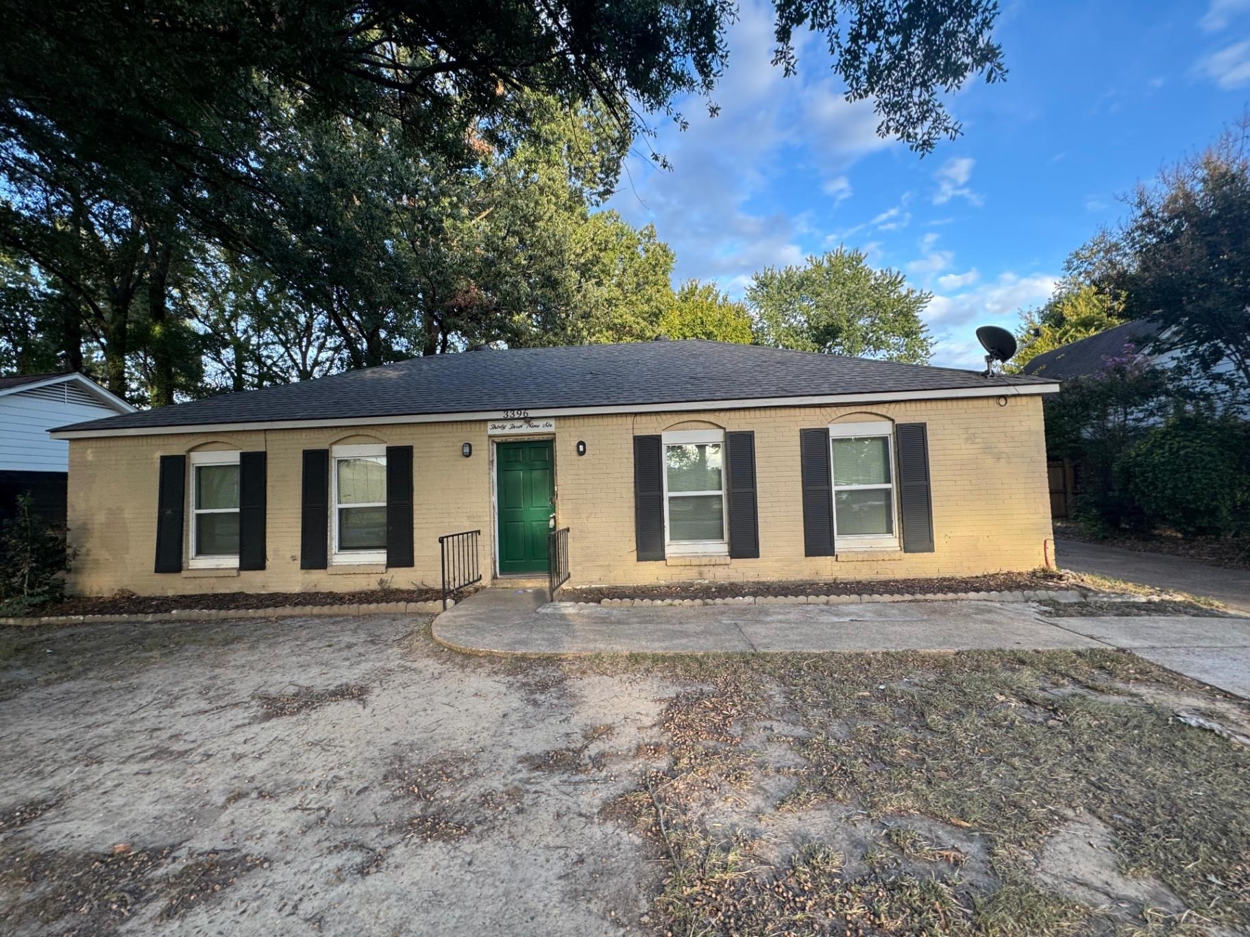 3396 Castleman St Property Photo 1