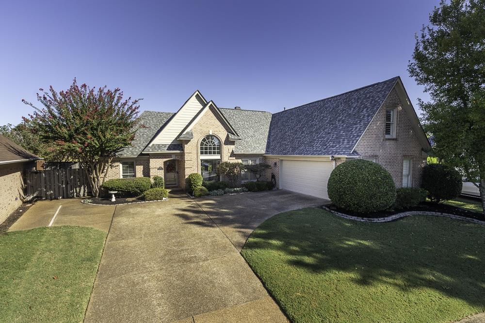 141 Mccall Cv N Property Photo 1