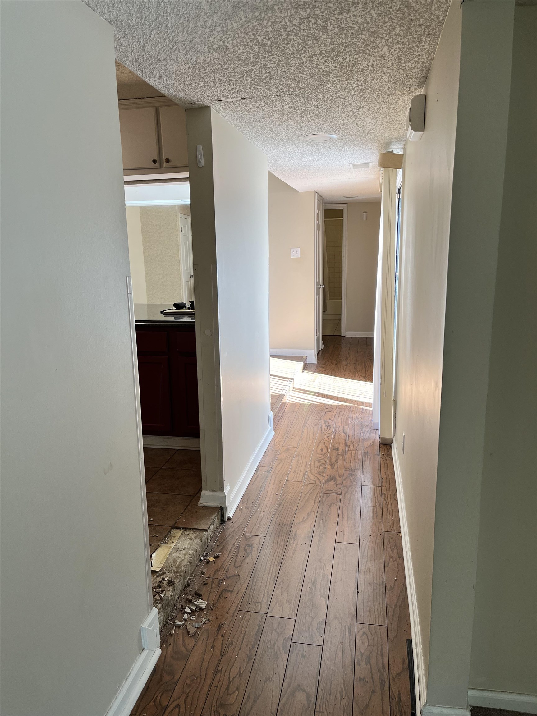 1679 S Ravenhill Dr 18 Property Photo 9