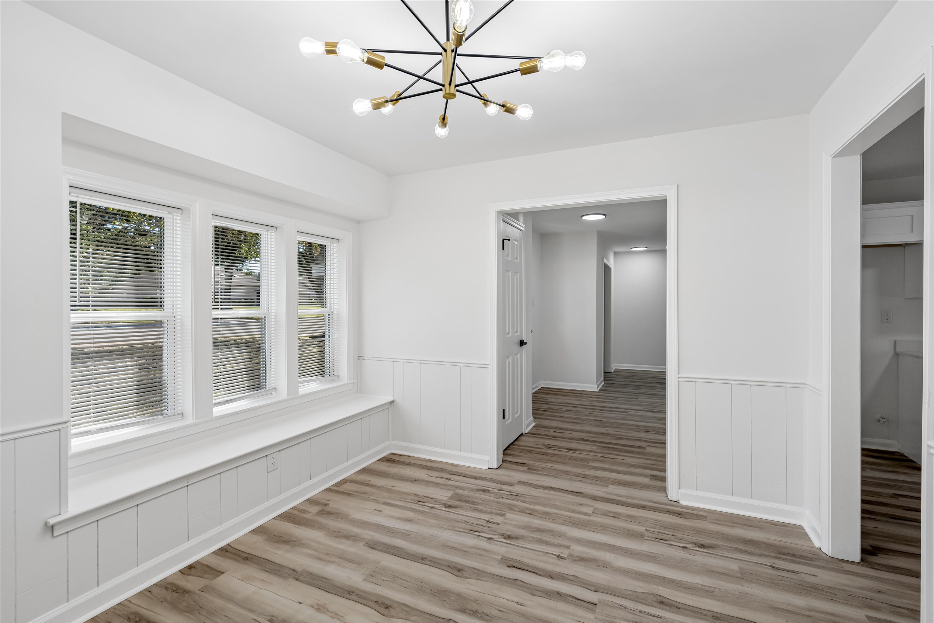4241 Shadowfall Dr Property Photo 8