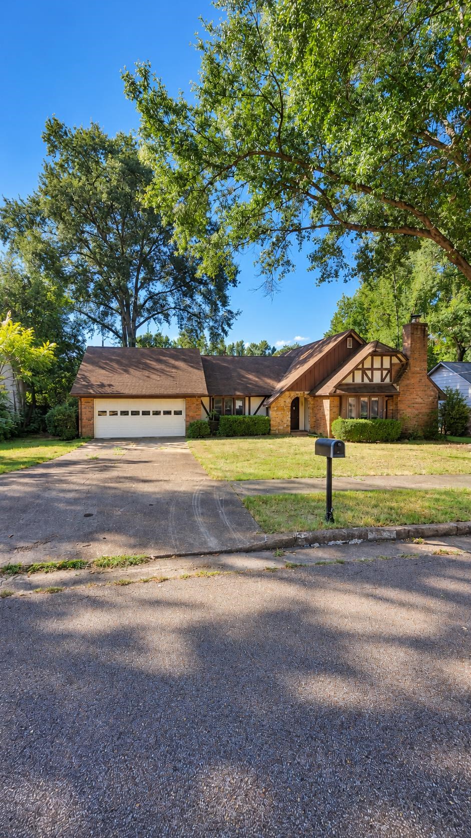 5905 Hickory Grove Ln Property Photo 1