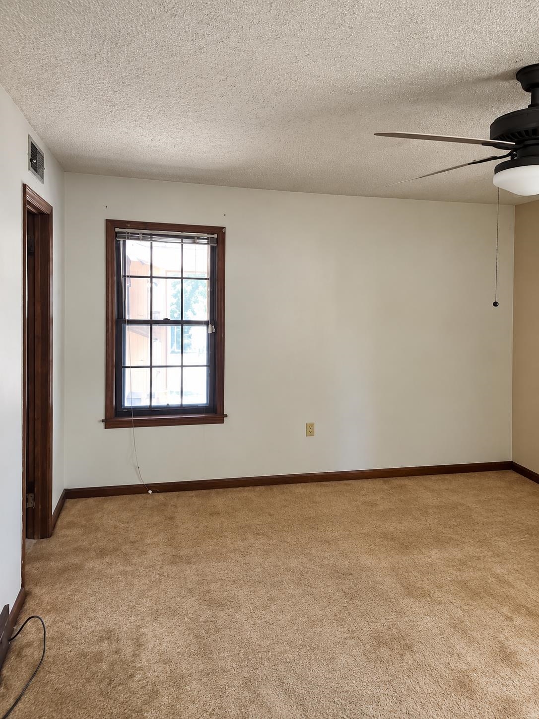 5905 Hickory Grove Ln Property Photo 9
