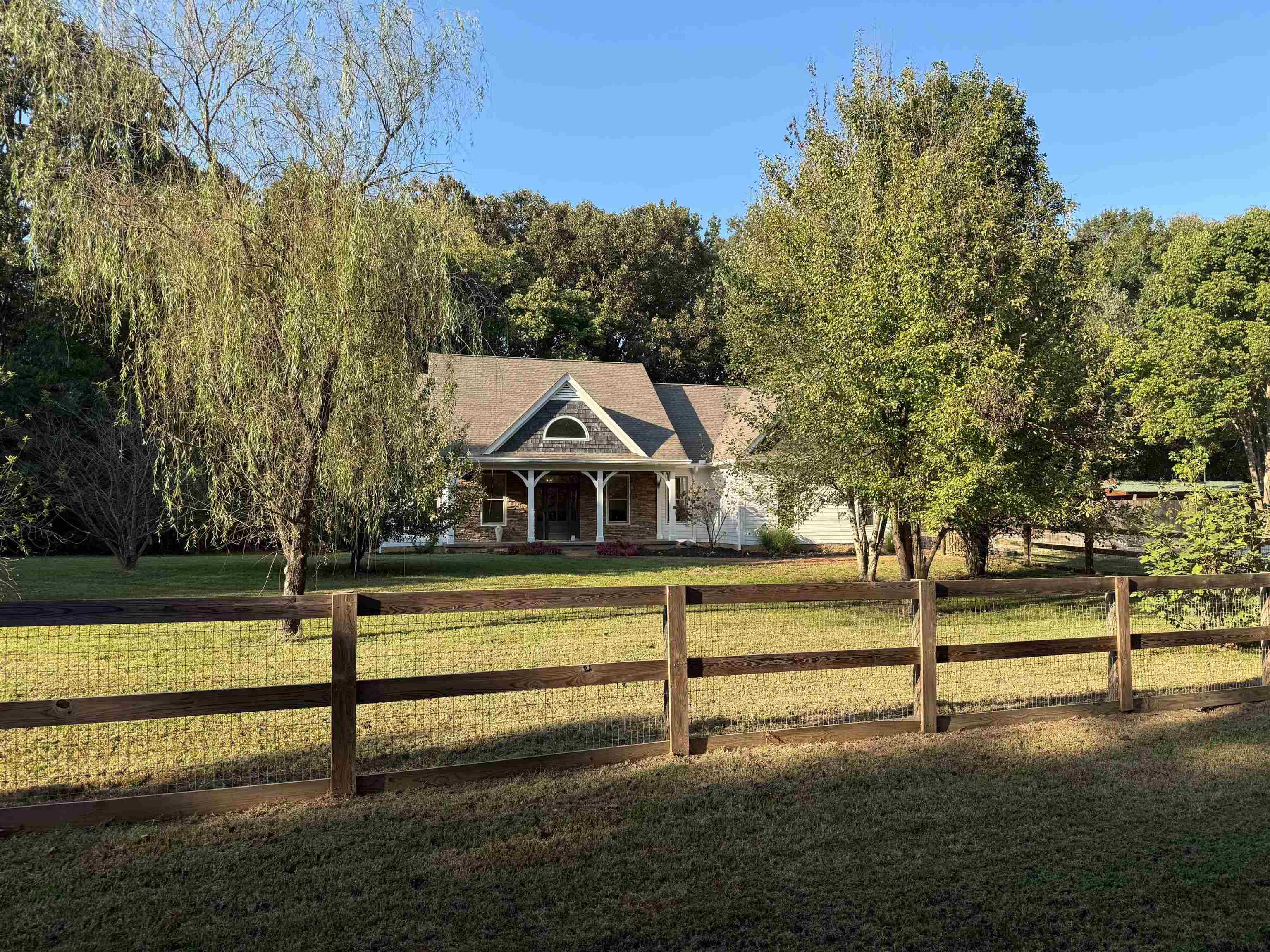 350 Bailey Morrison Dr Property Photo 12