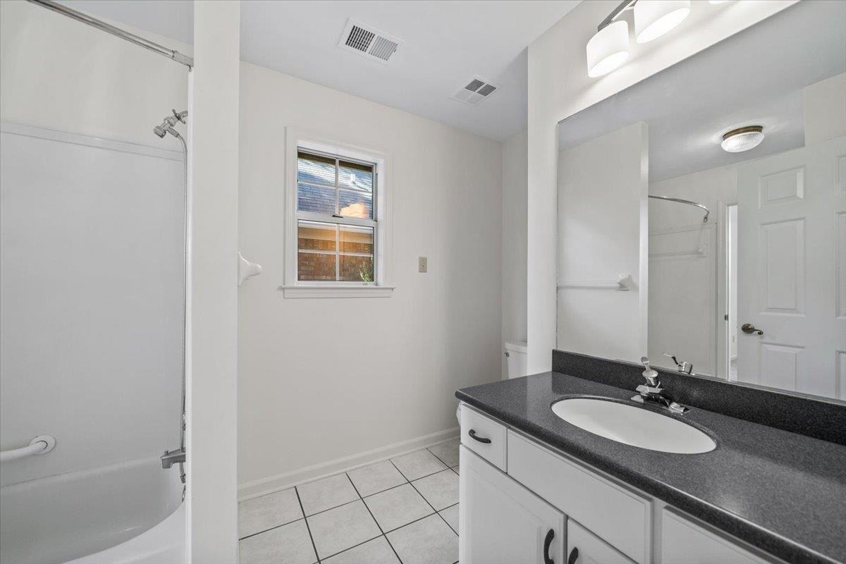 6470 Belmont Cv Property Photo 28