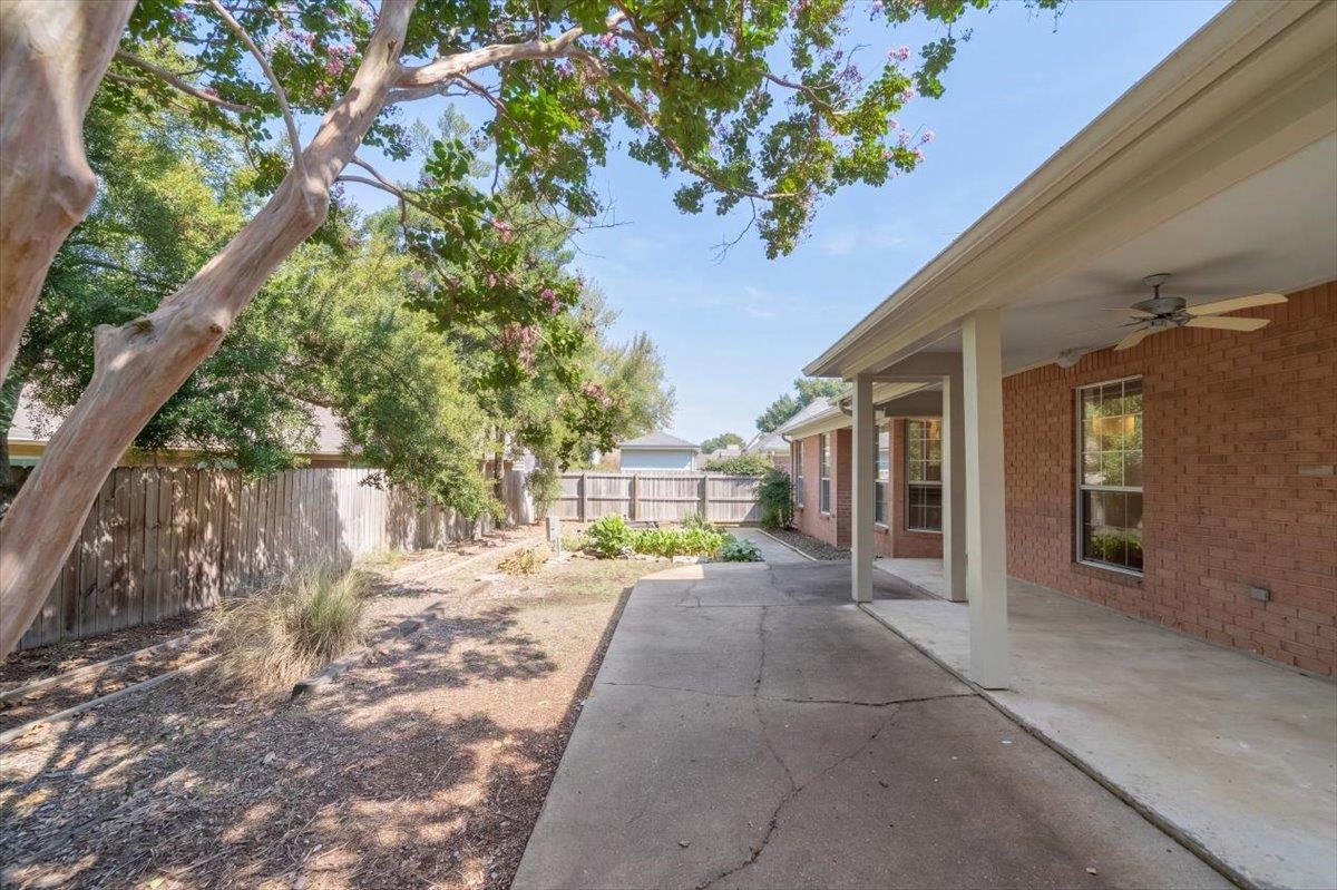 6470 Belmont Cv Property Photo 30