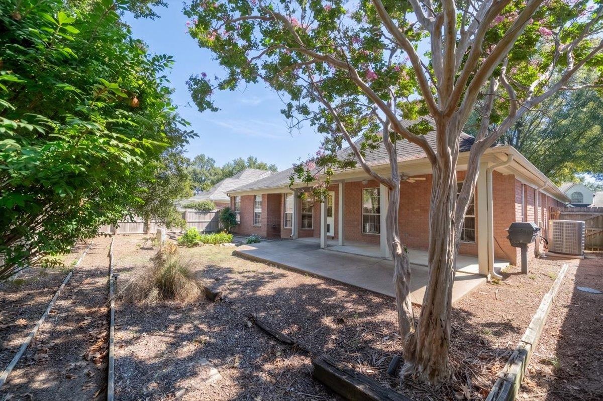 6470 Belmont Cv Property Photo 31