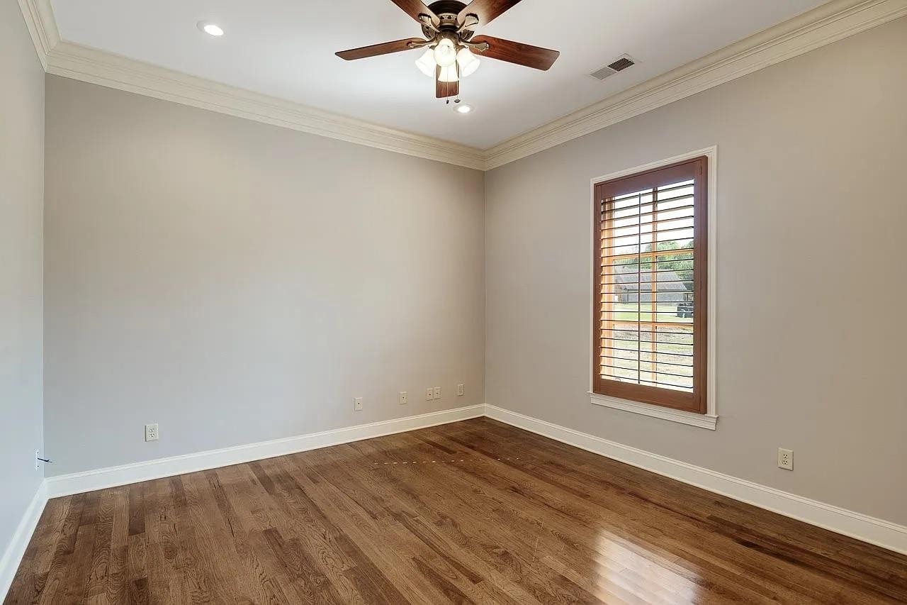 210 Hidden Grove Ct Property Photo 11