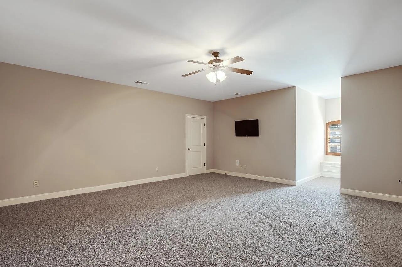 210 Hidden Grove Ct Property Photo 19