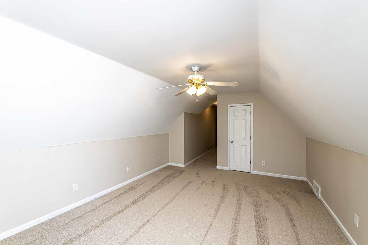 252 Kings Dr Property Photo 23