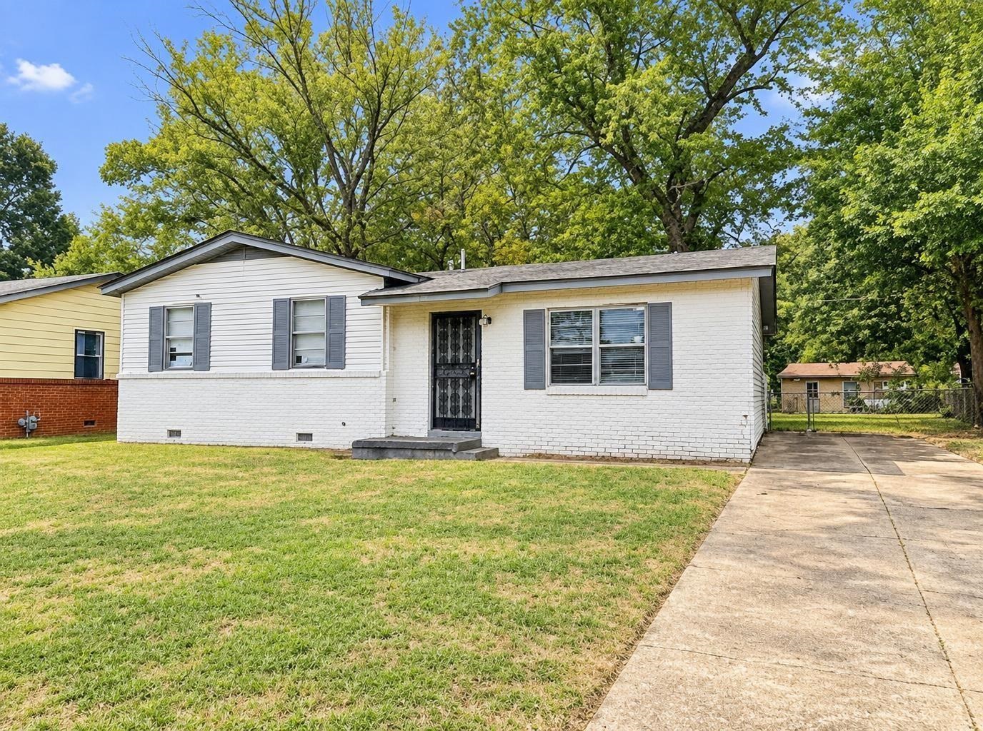 3957 HAMMETT DR Property Photo 1