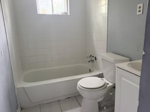 3957 Hammett Dr Property Photo 8