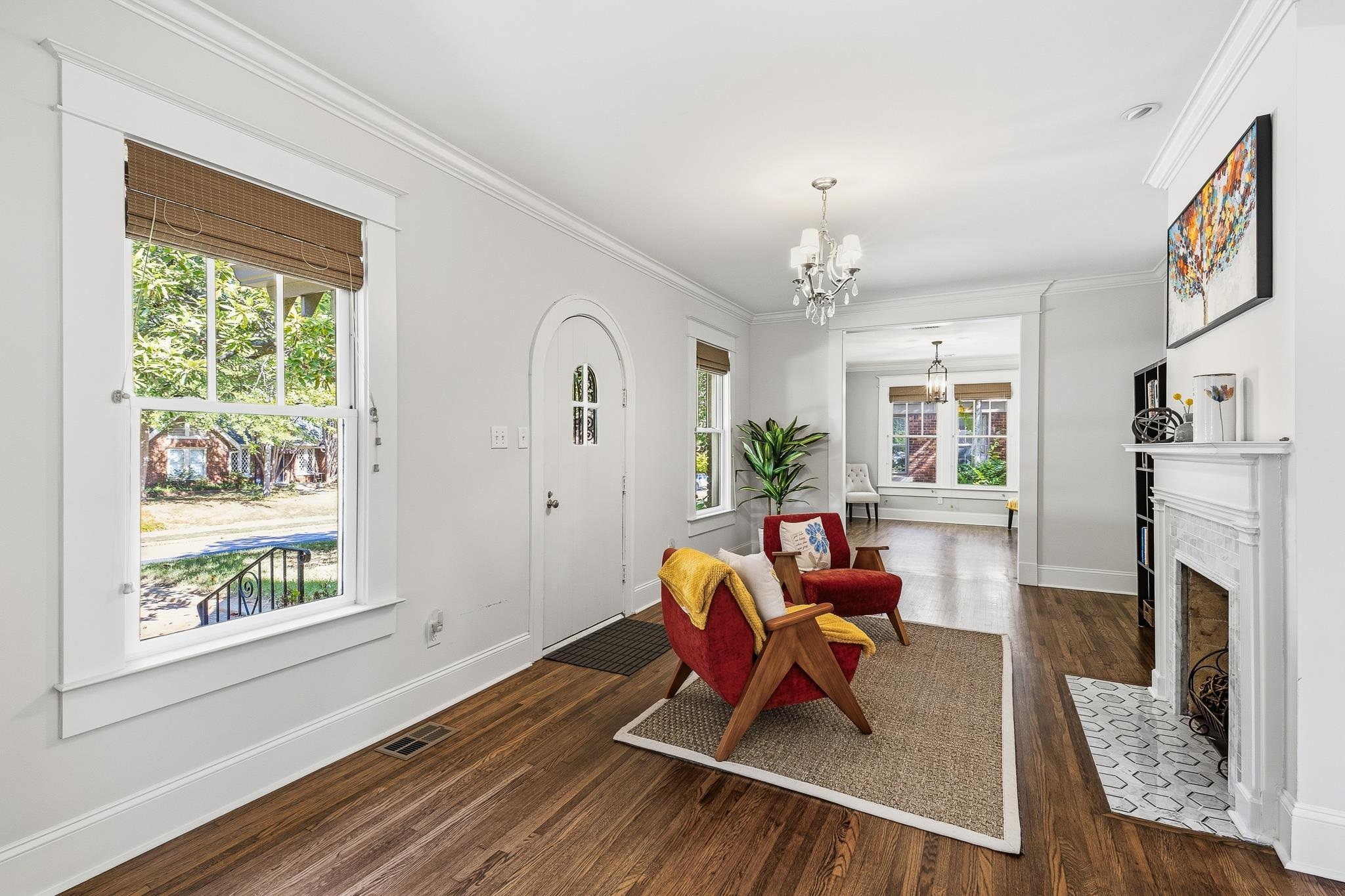 1521 Linden Ave Property Photo 4