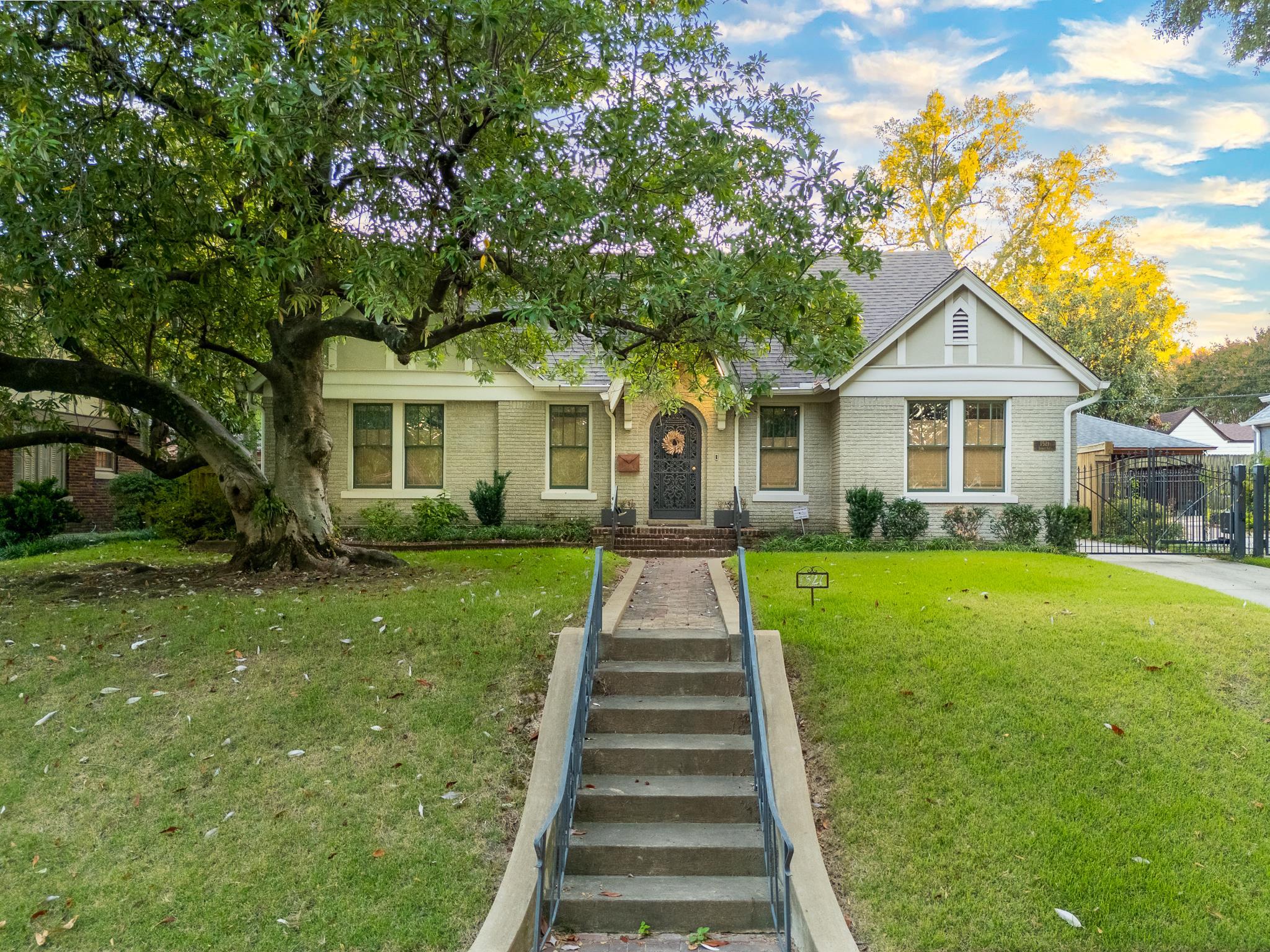 1521 Linden Ave Property Photo 35