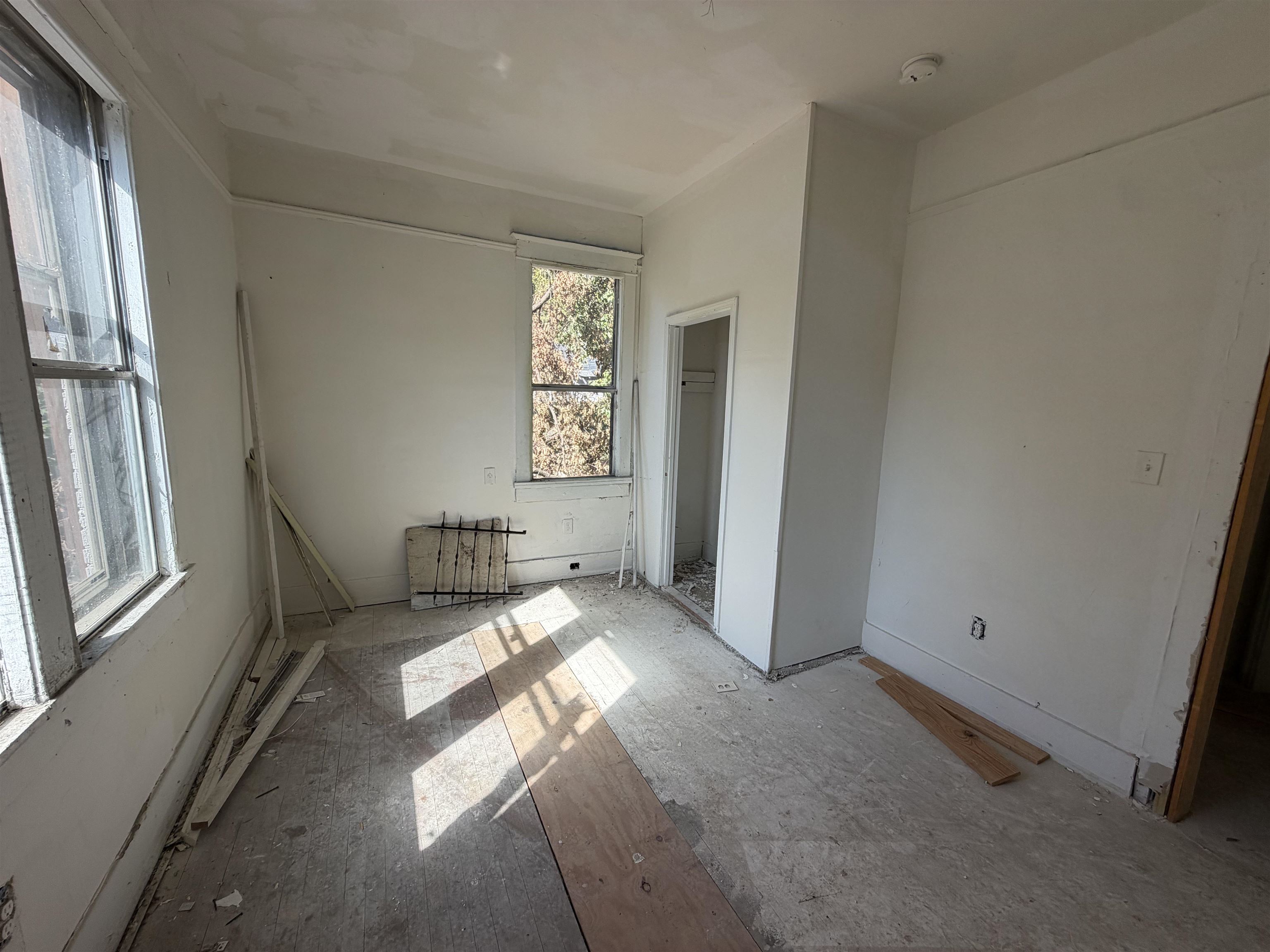 778 S Parkway St E Property Photo 3