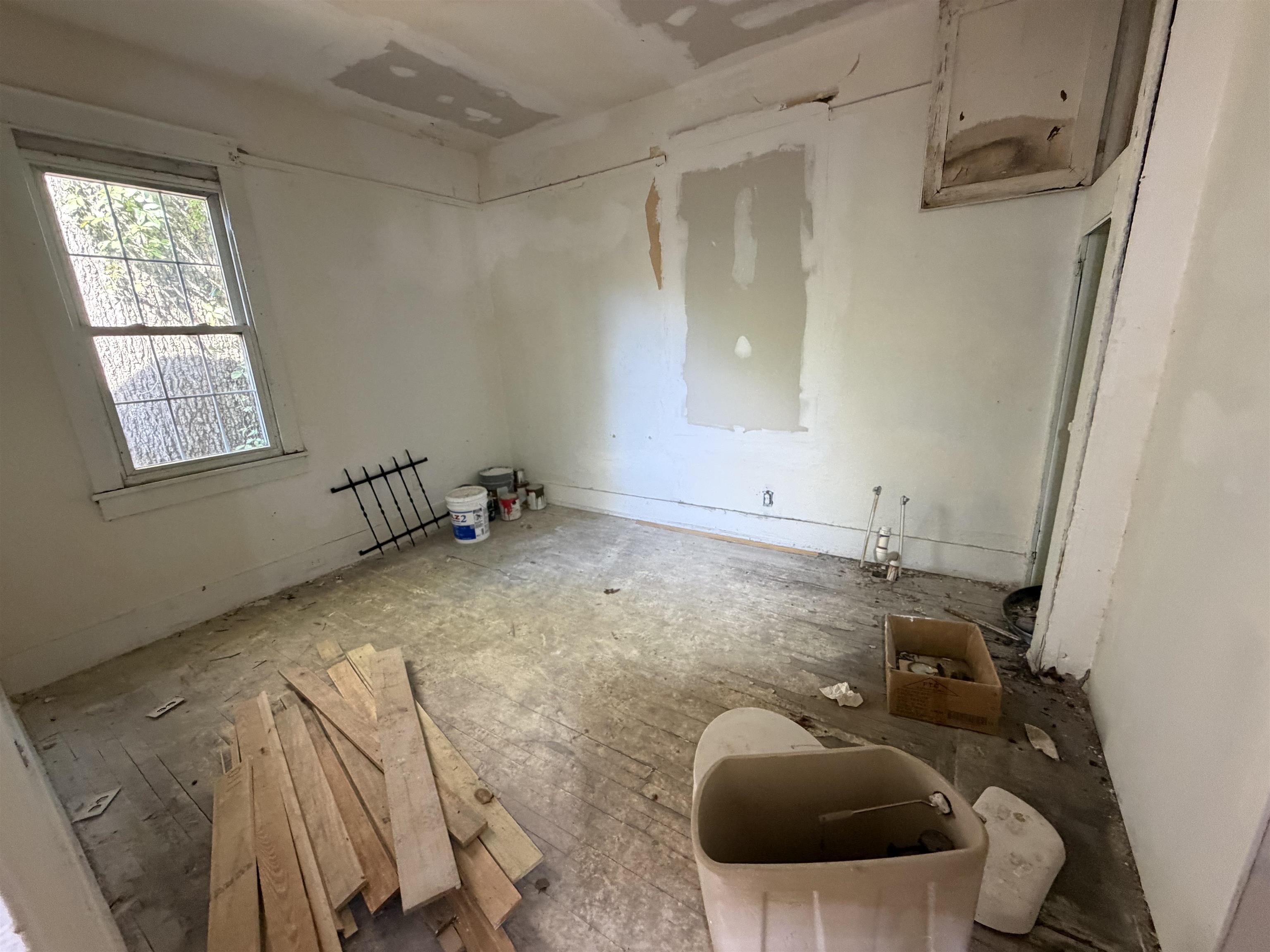 778 S Parkway St E Property Photo 5