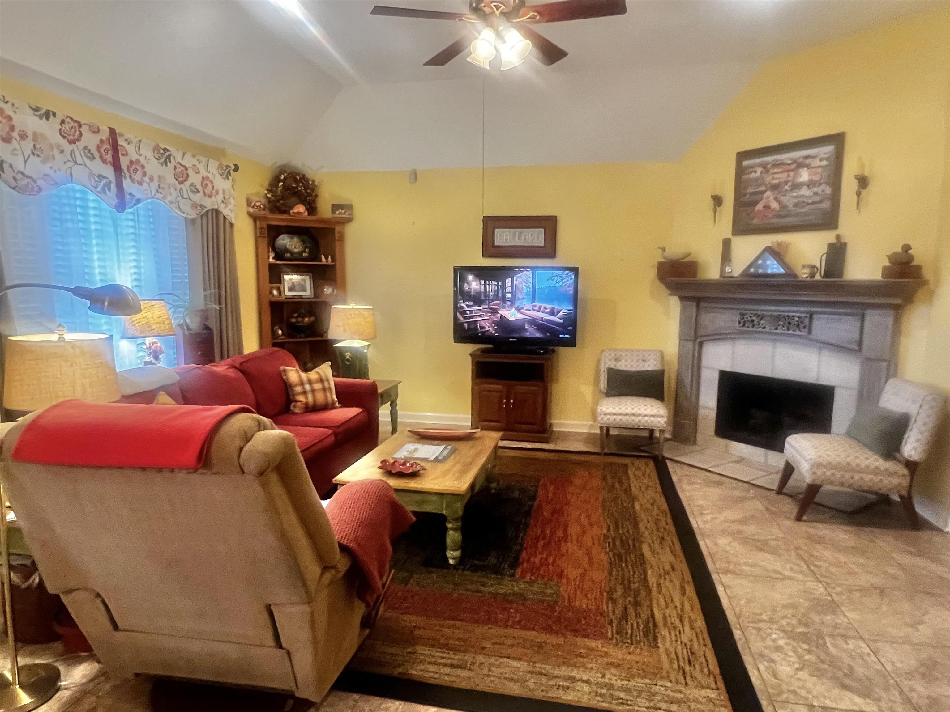 3181 Woodsman Ln Property Photo 6