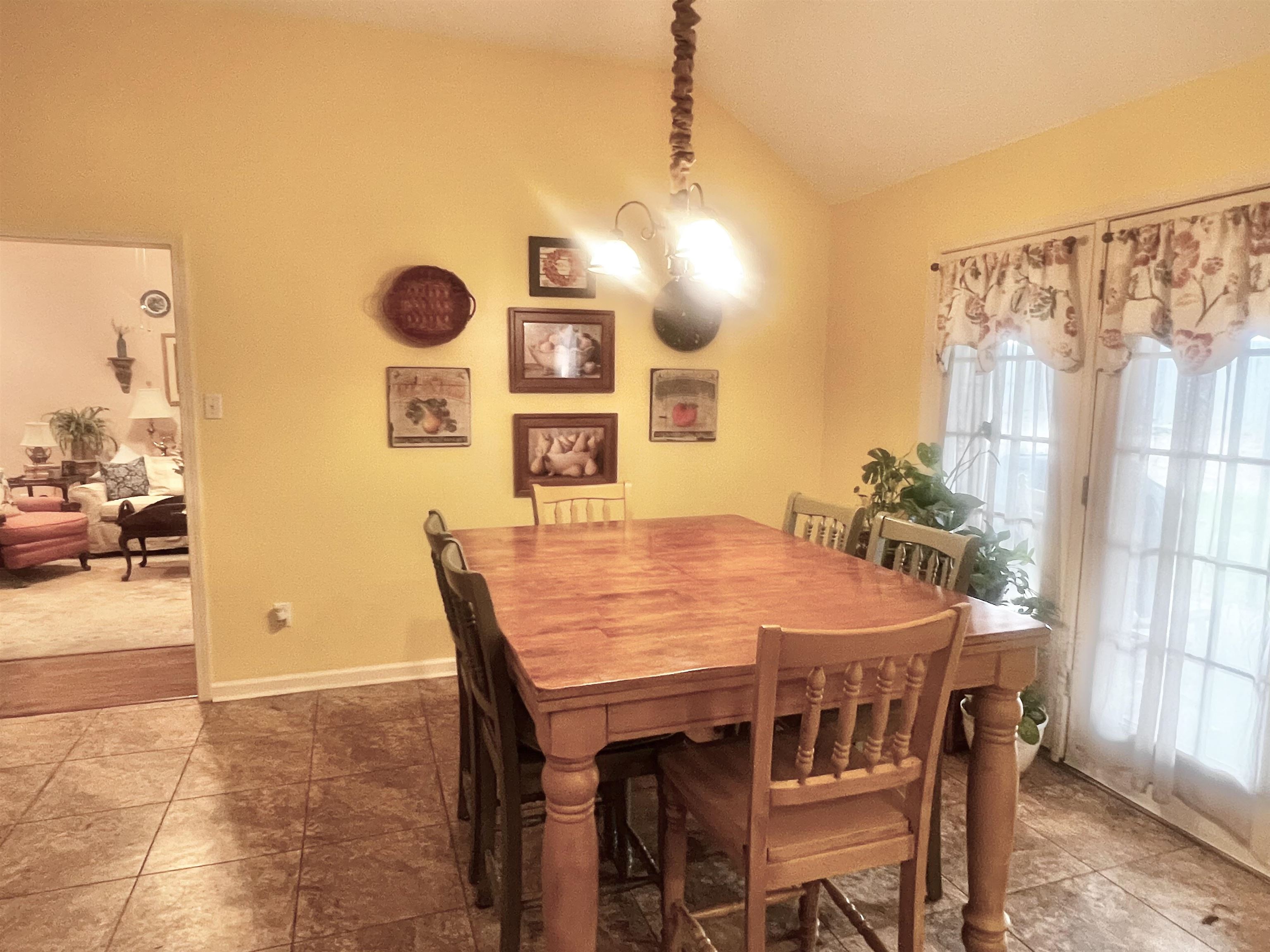 3181 Woodsman Ln Property Photo 9