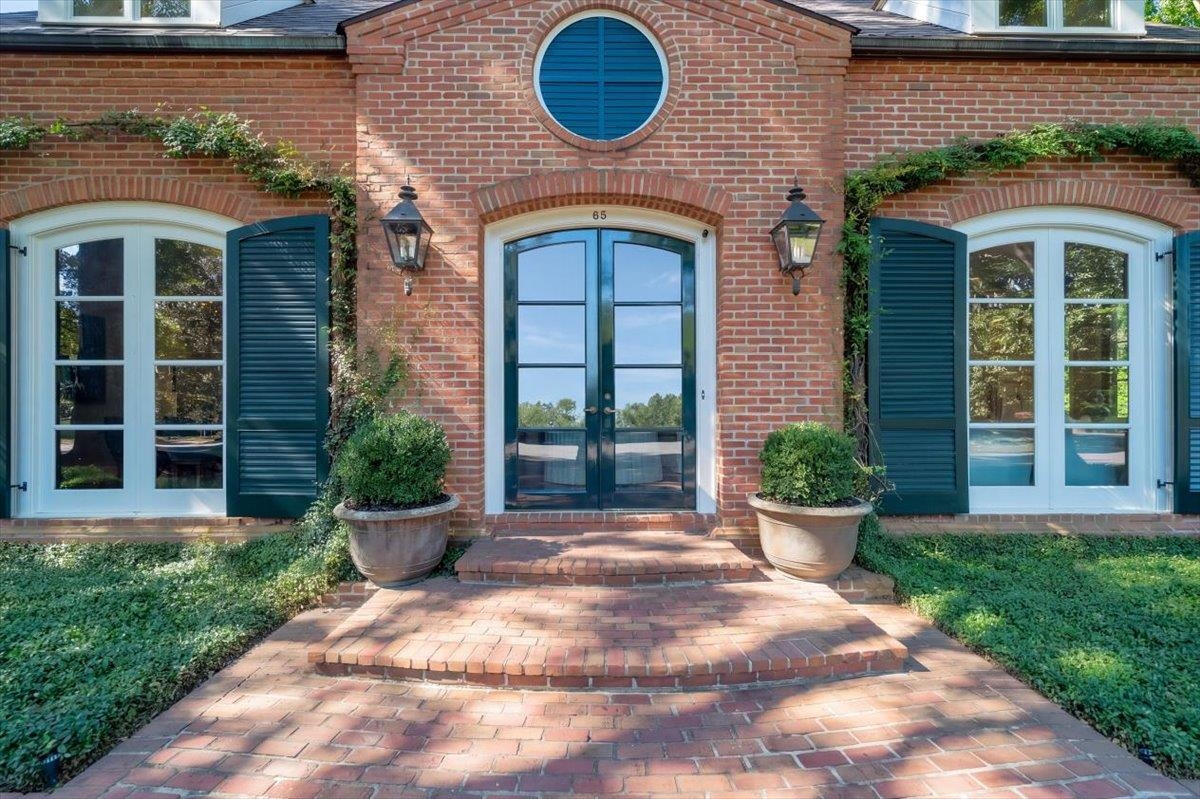 65 W Chickasaw Pky Property Photo 6