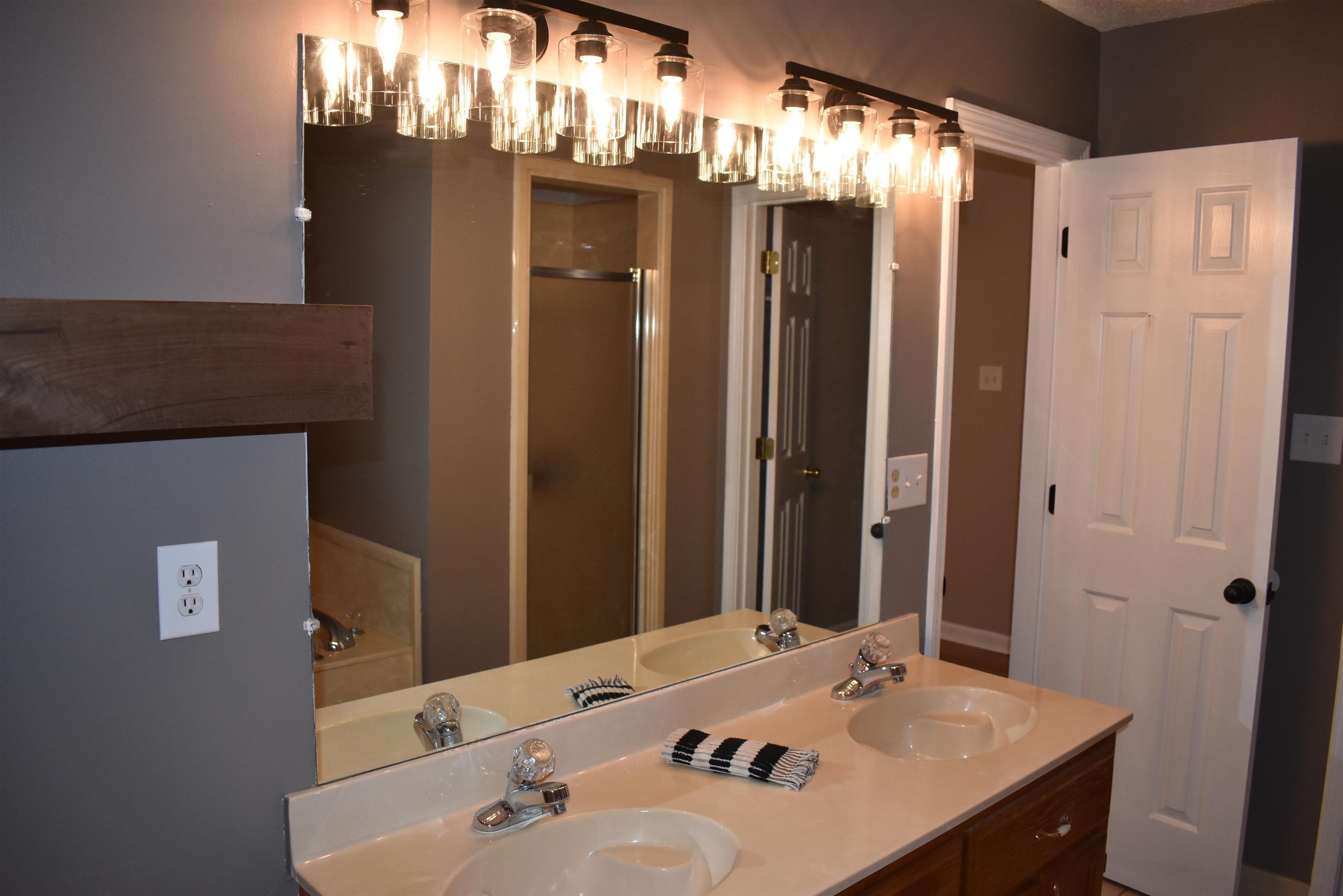 153 Fleming Ave Property Photo 15