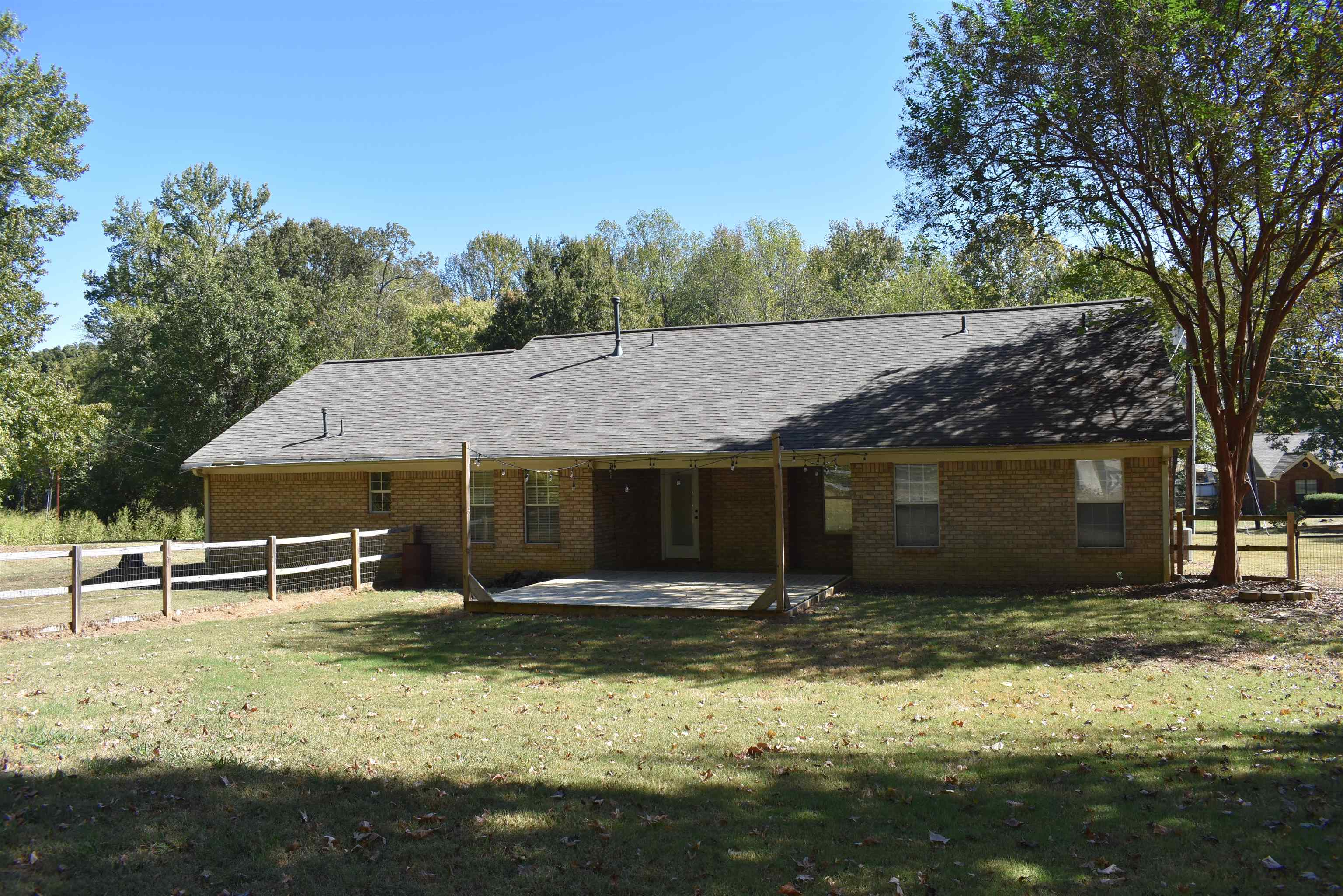 153 Fleming Ave Property Photo 19